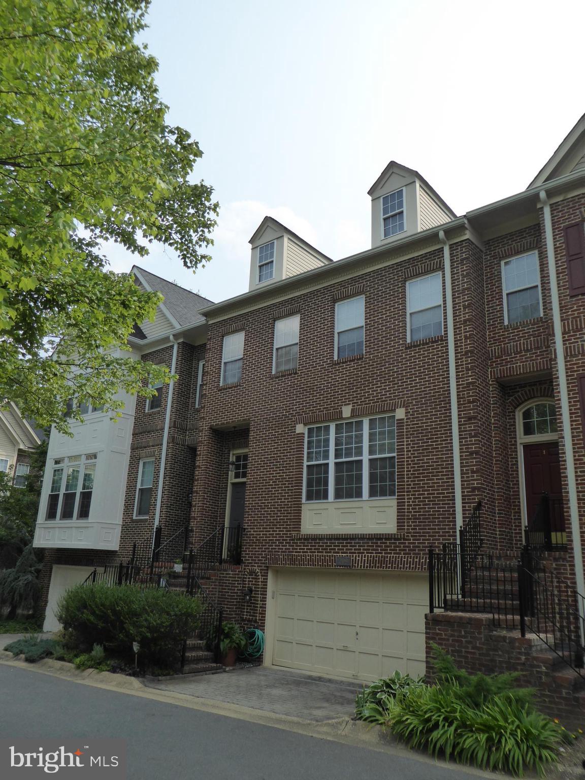 209 Halpine Walk Ct