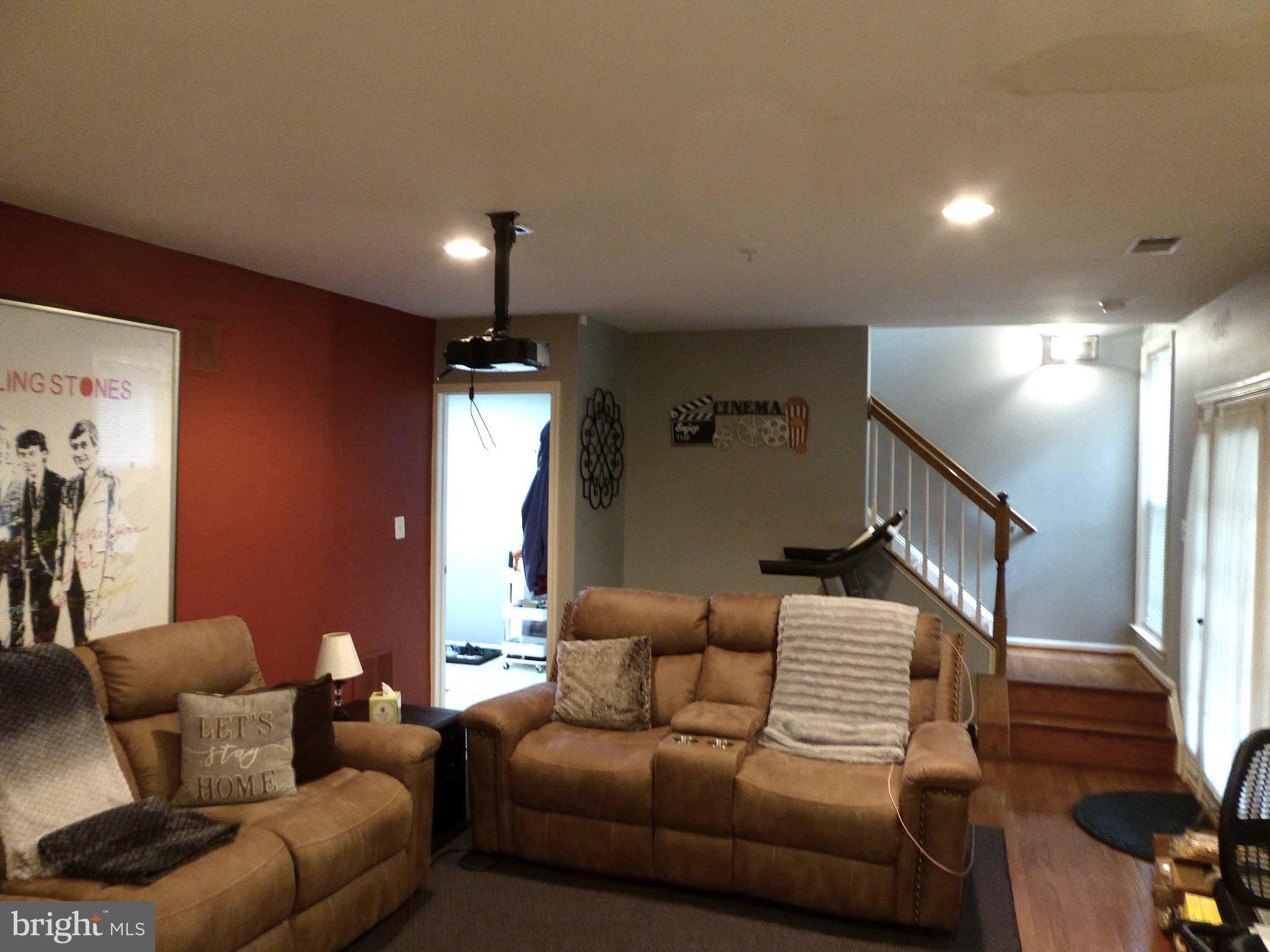 209 Halpine Walk Ct