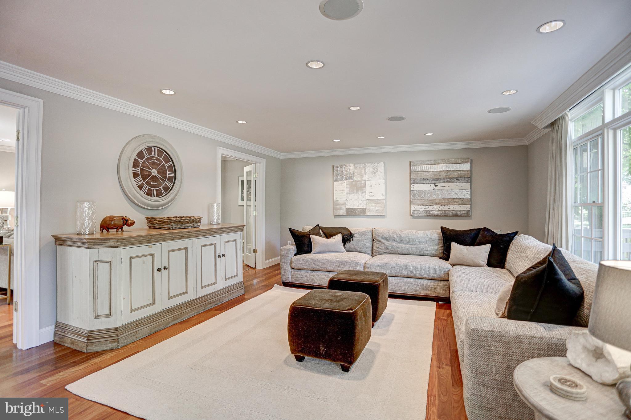 10109 Logan Dr