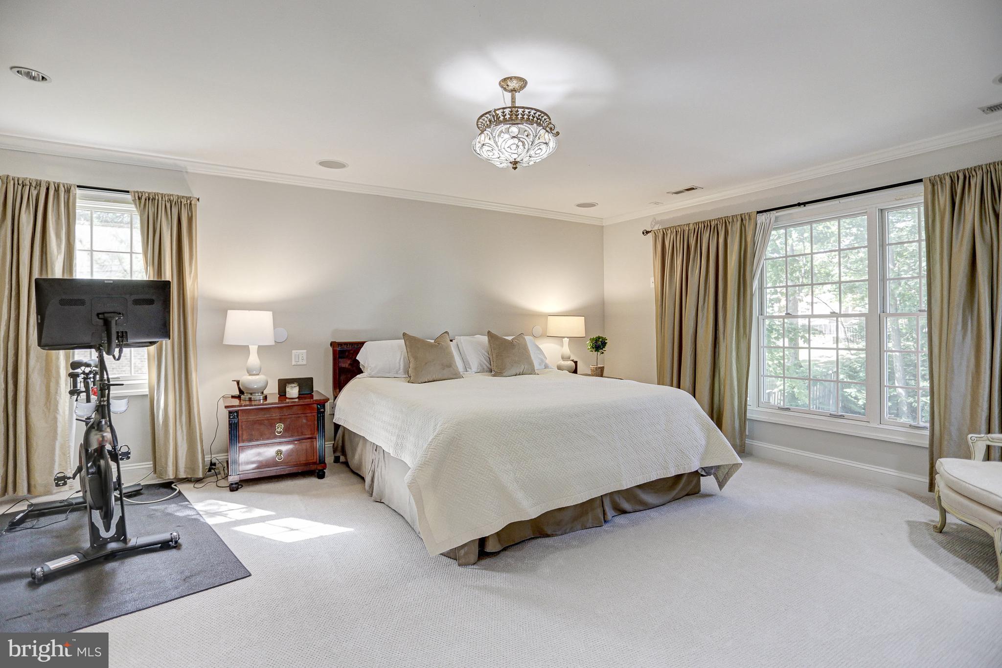 10109 Logan Dr