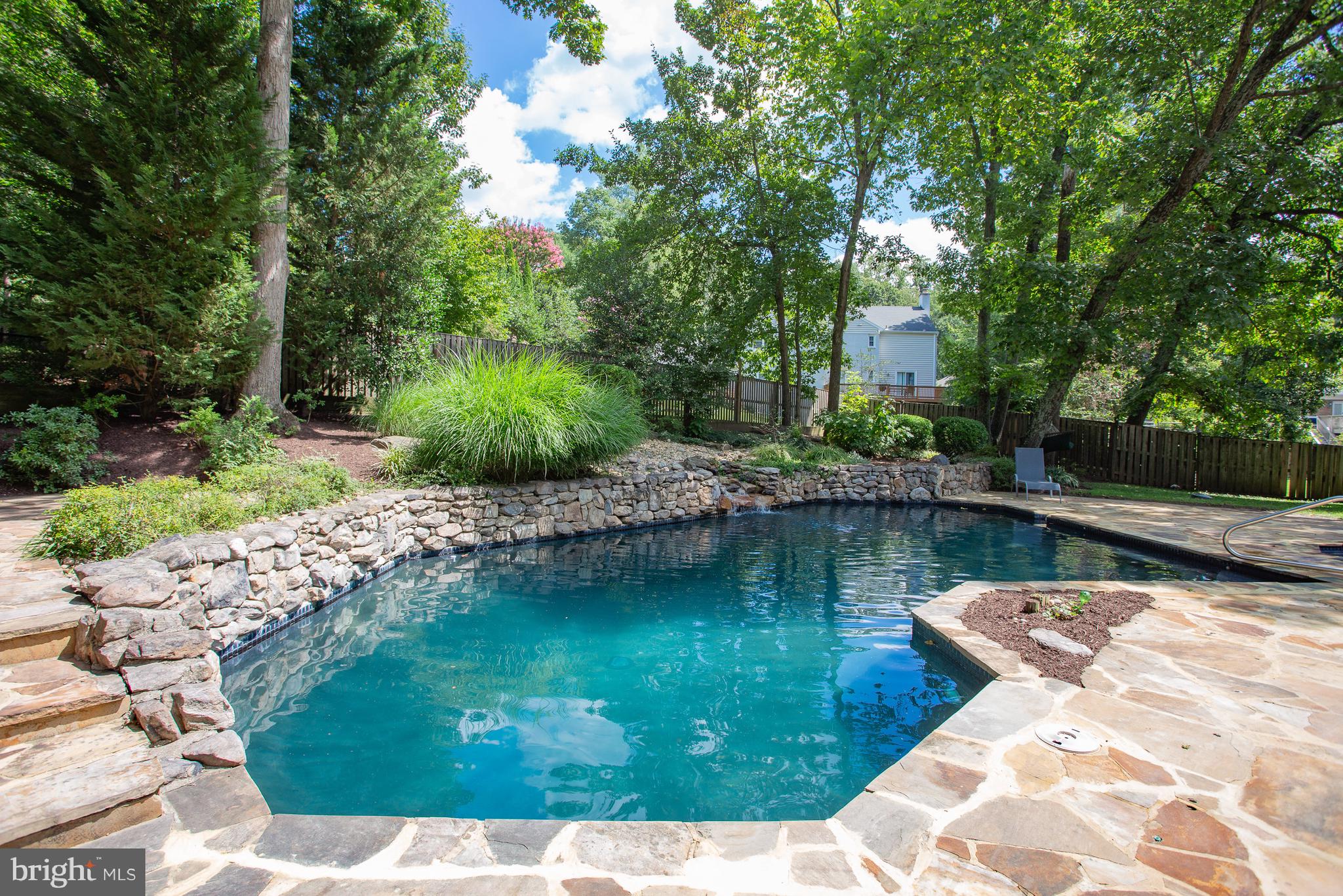 10109 Logan Dr