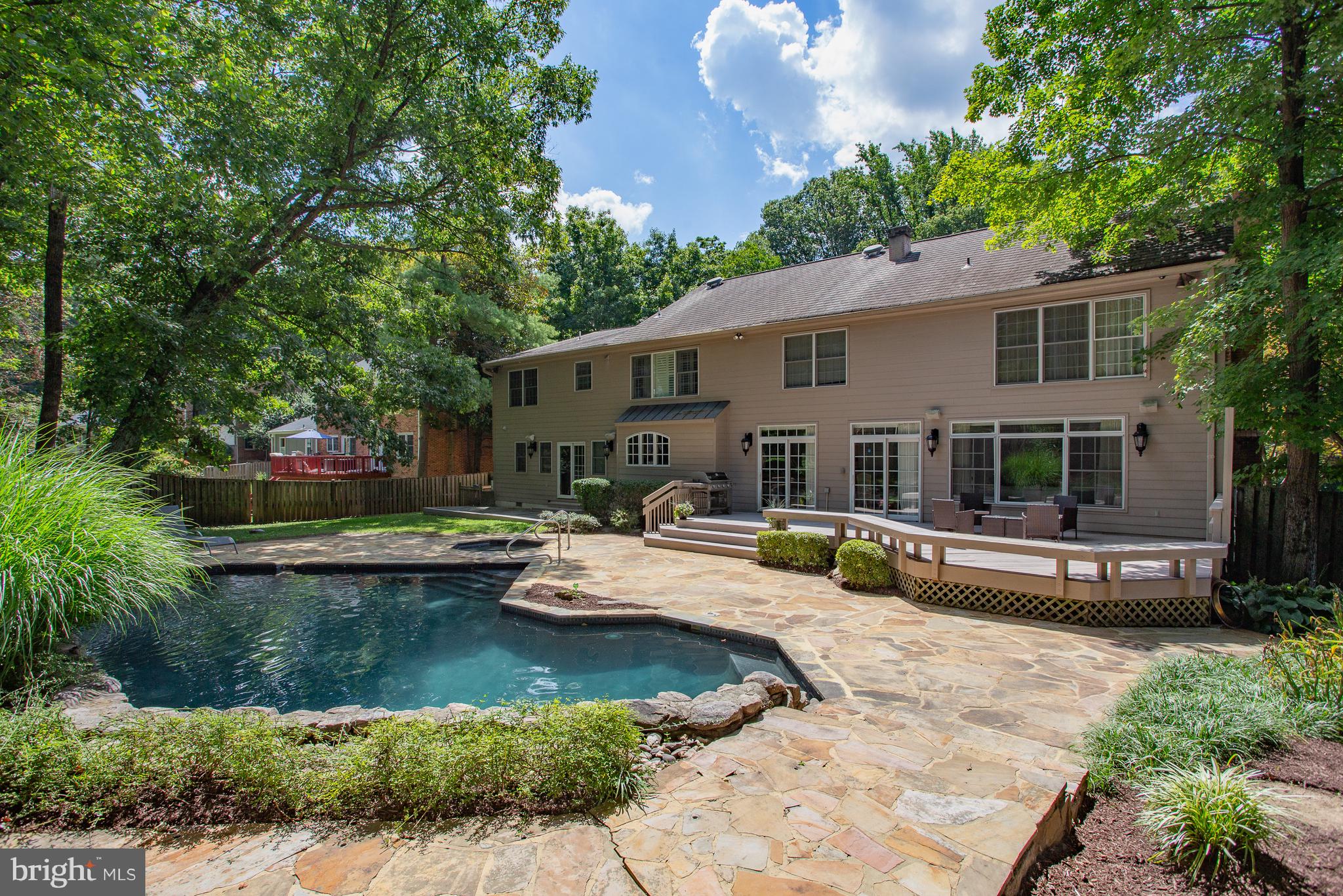 10109 Logan Dr