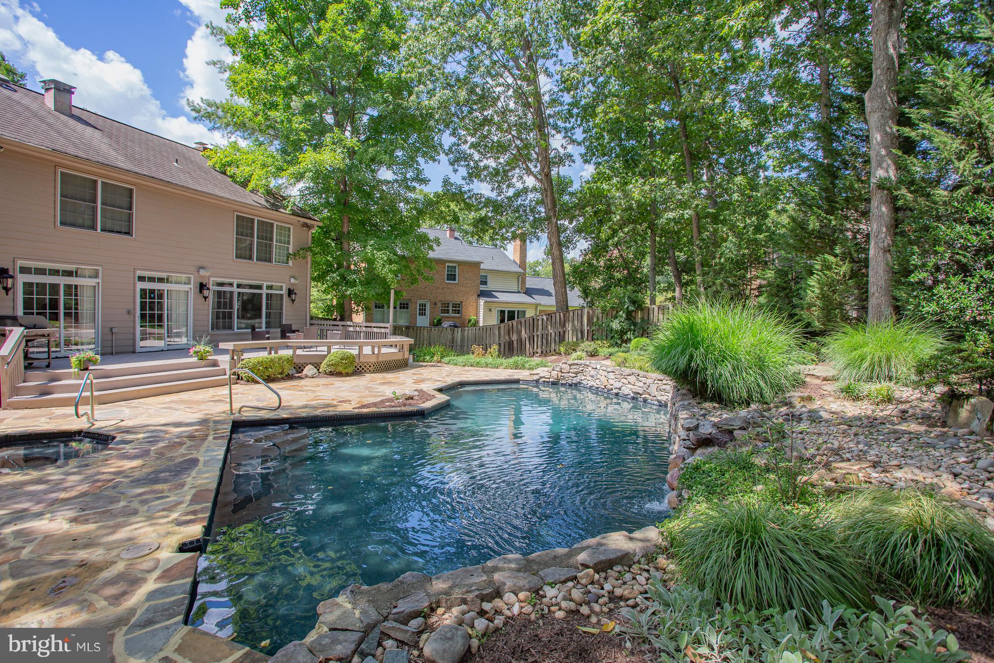 10109 Logan Dr