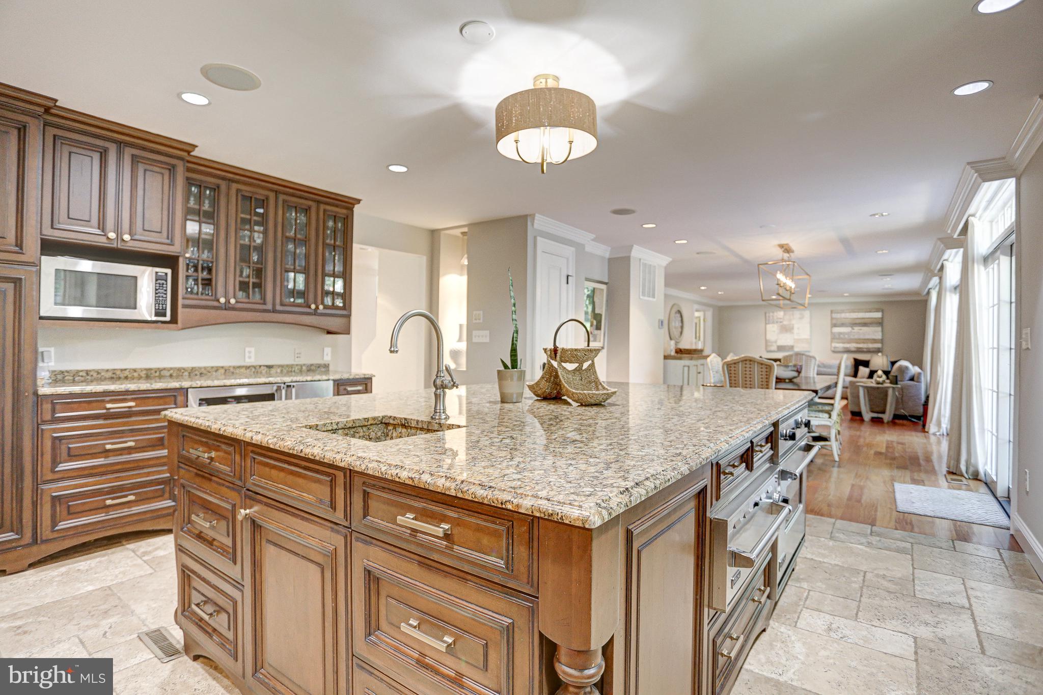 10109 Logan Dr