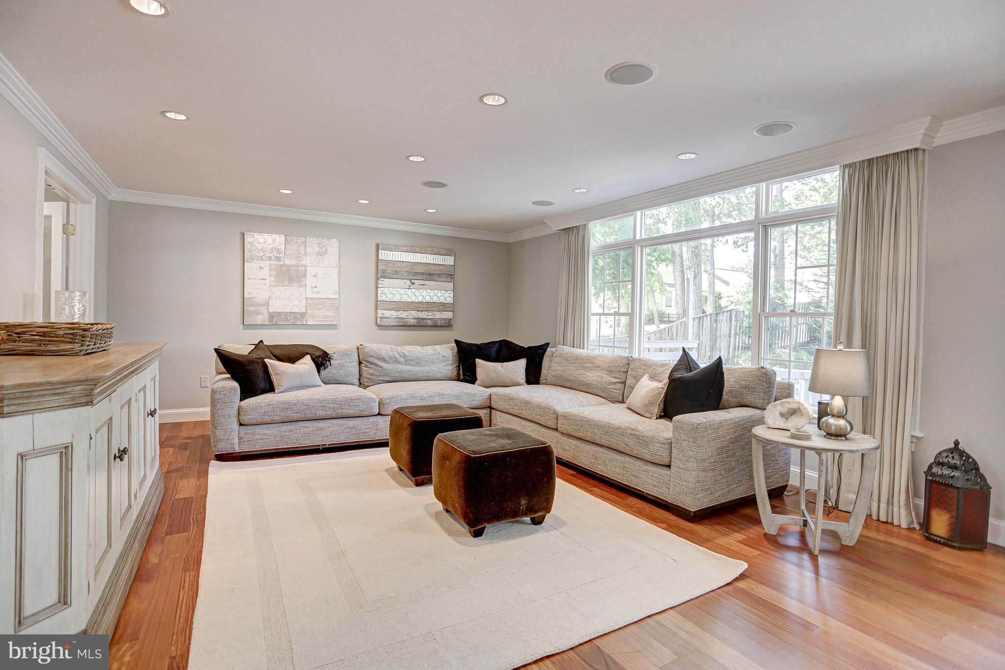 10109 Logan Dr