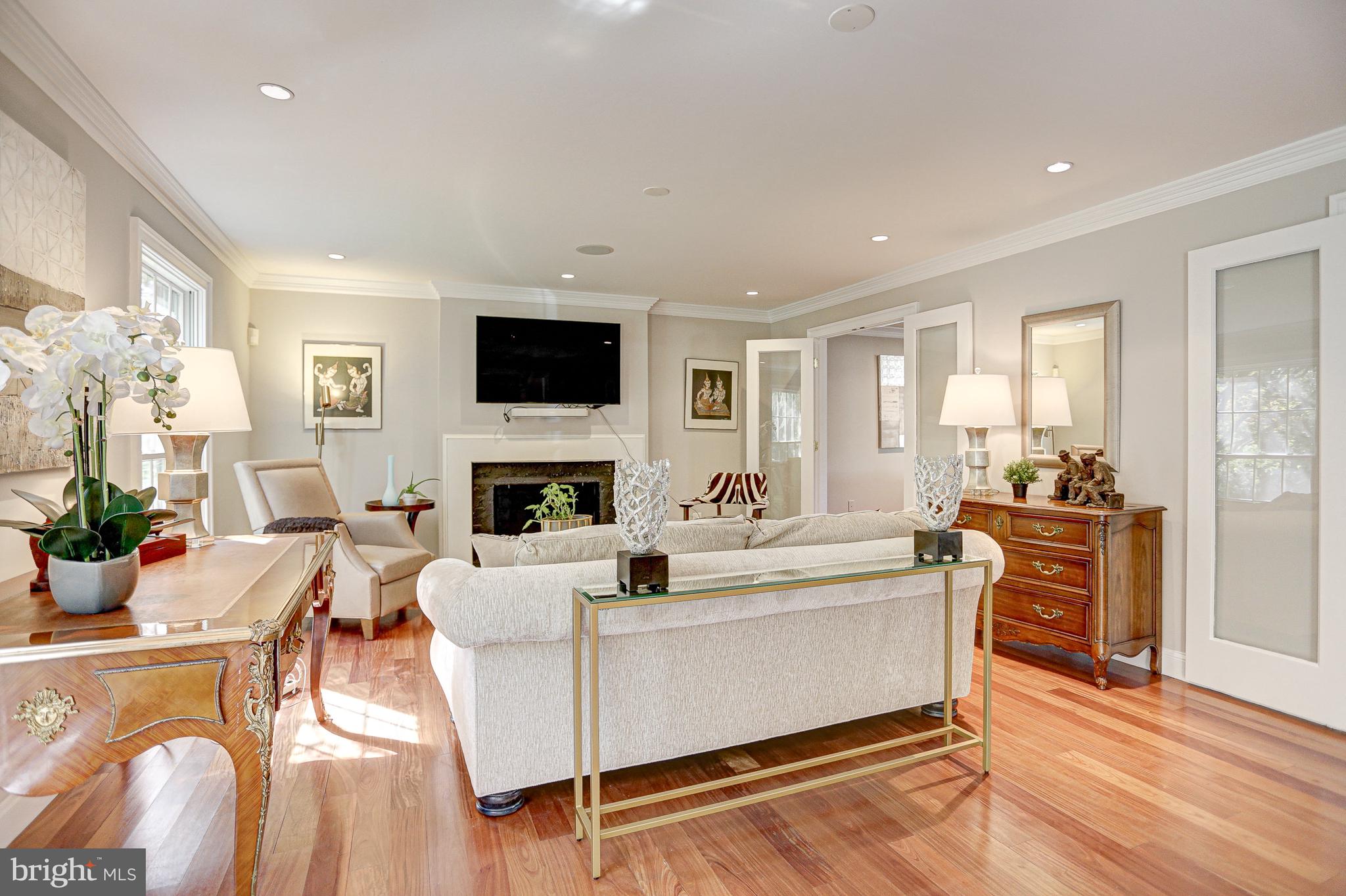 10109 Logan Dr