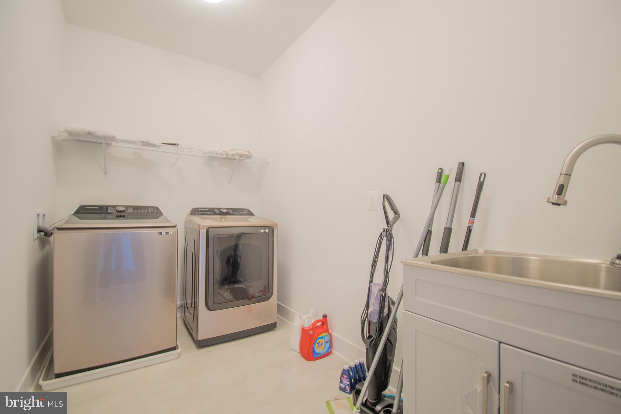 3912 Cranes Bill COURT