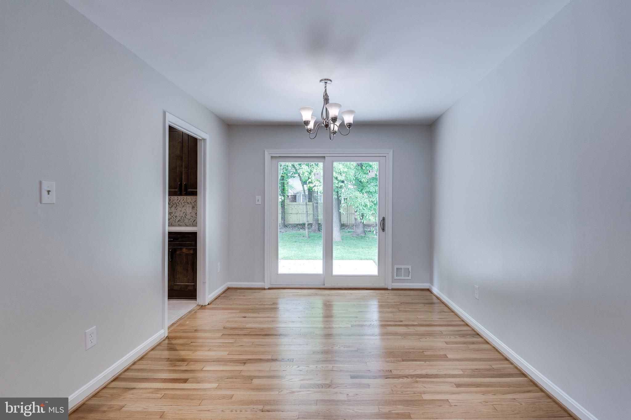 9808 Brixton Lane