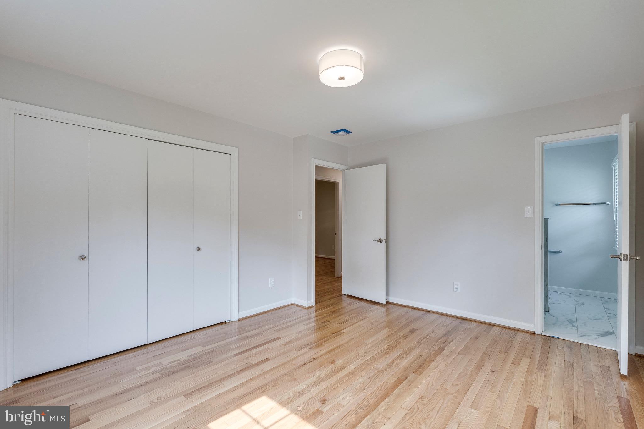 9808 Brixton Lane