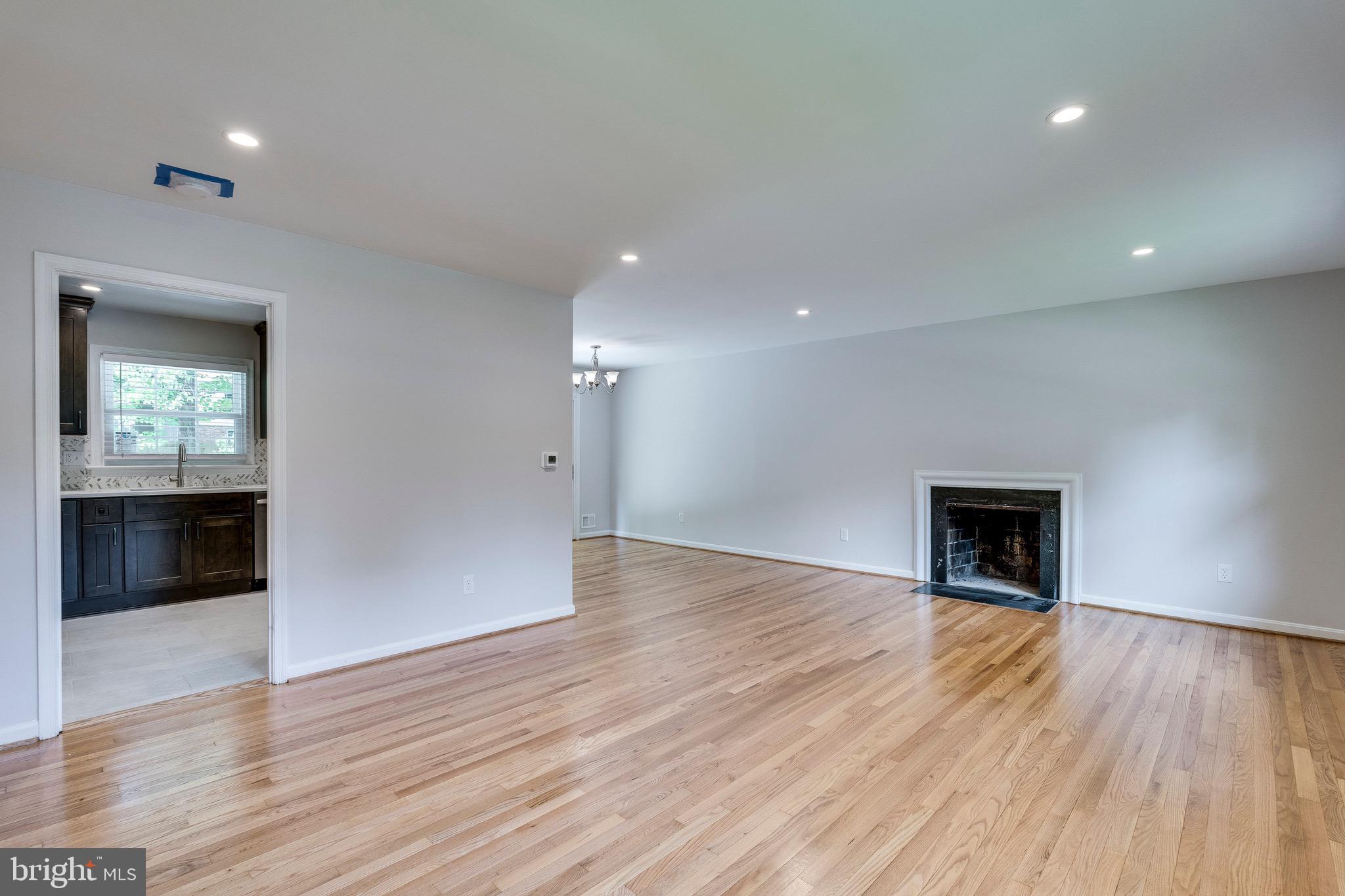 9808 Brixton Lane