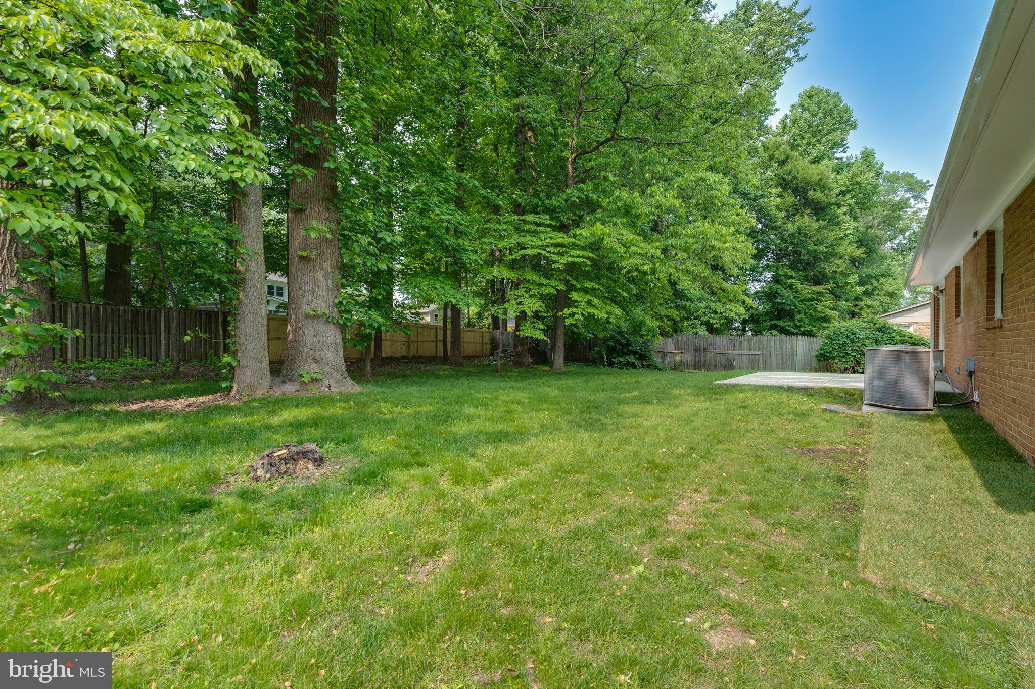 9808 Brixton Lane