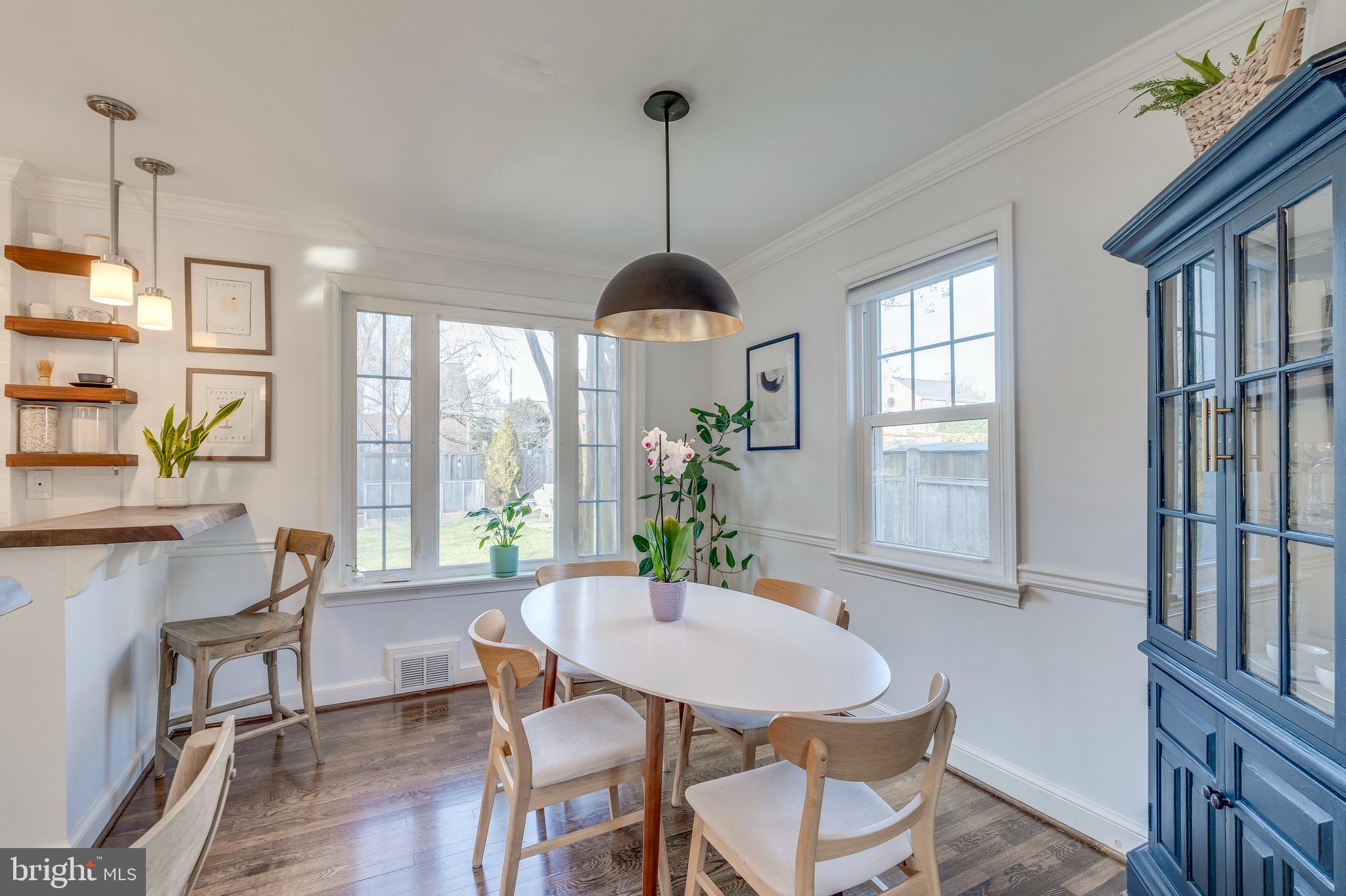 5909 Wilmett Road