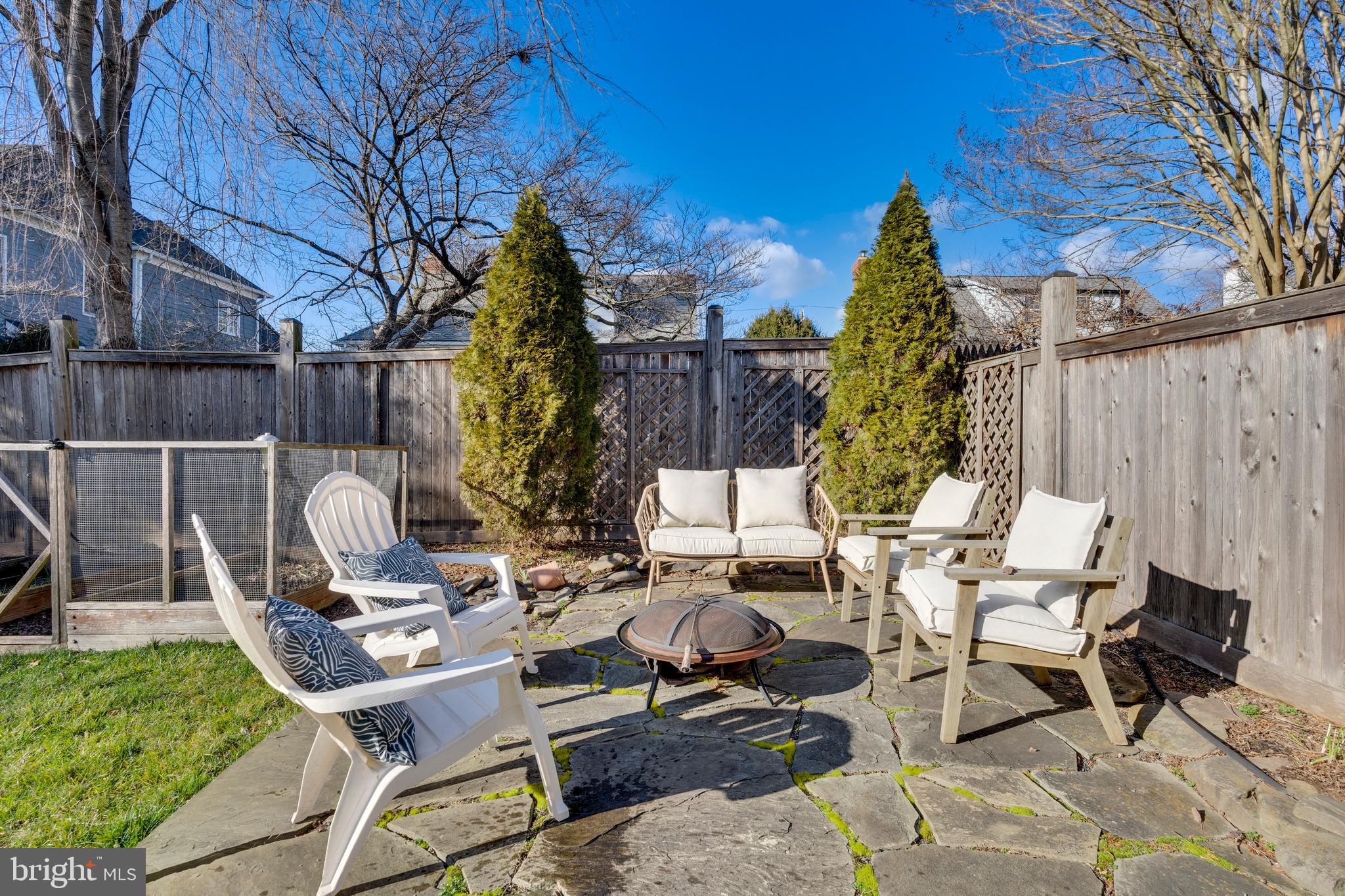 5909 Wilmett Road