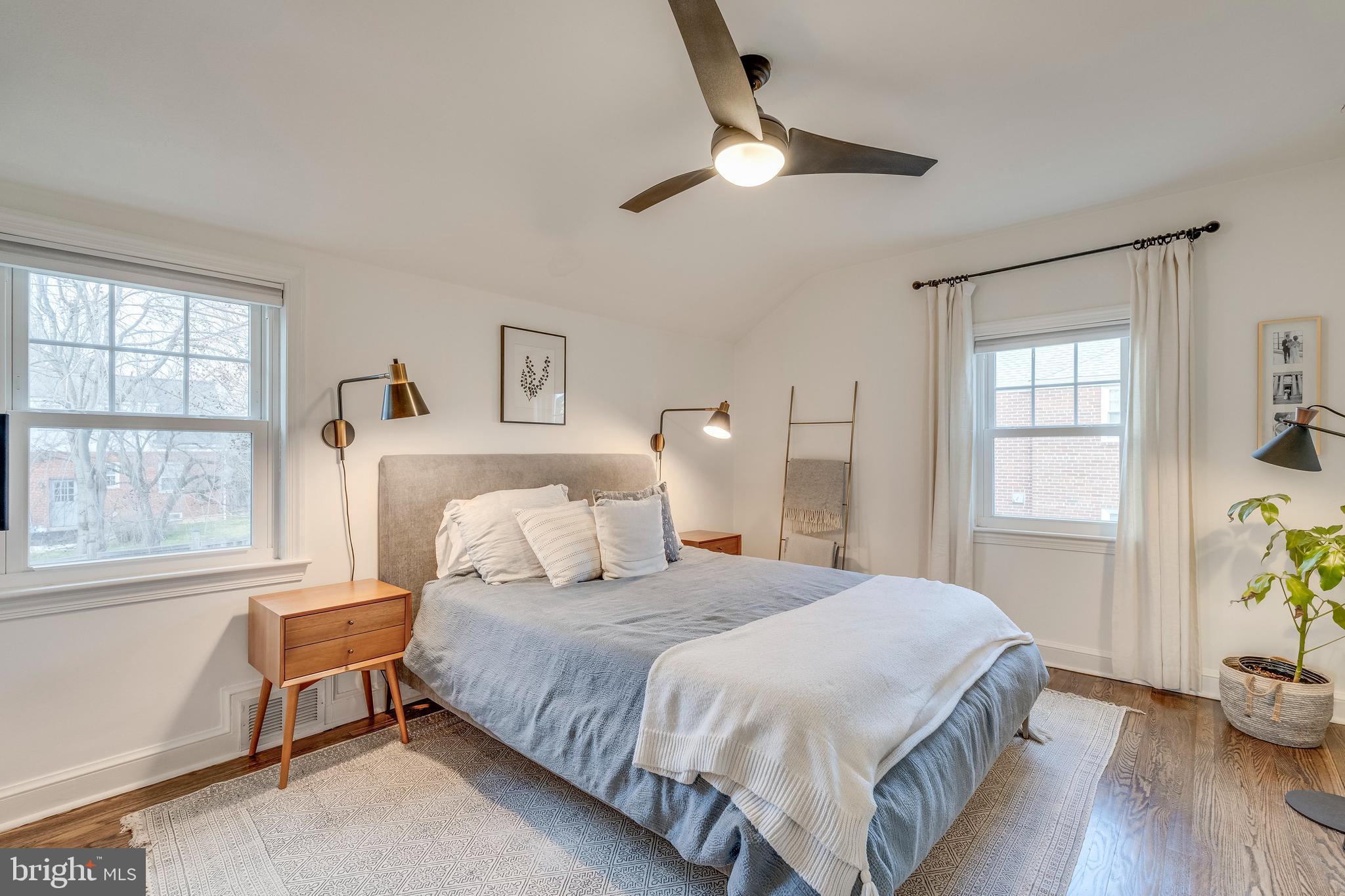 5909 Wilmett Road