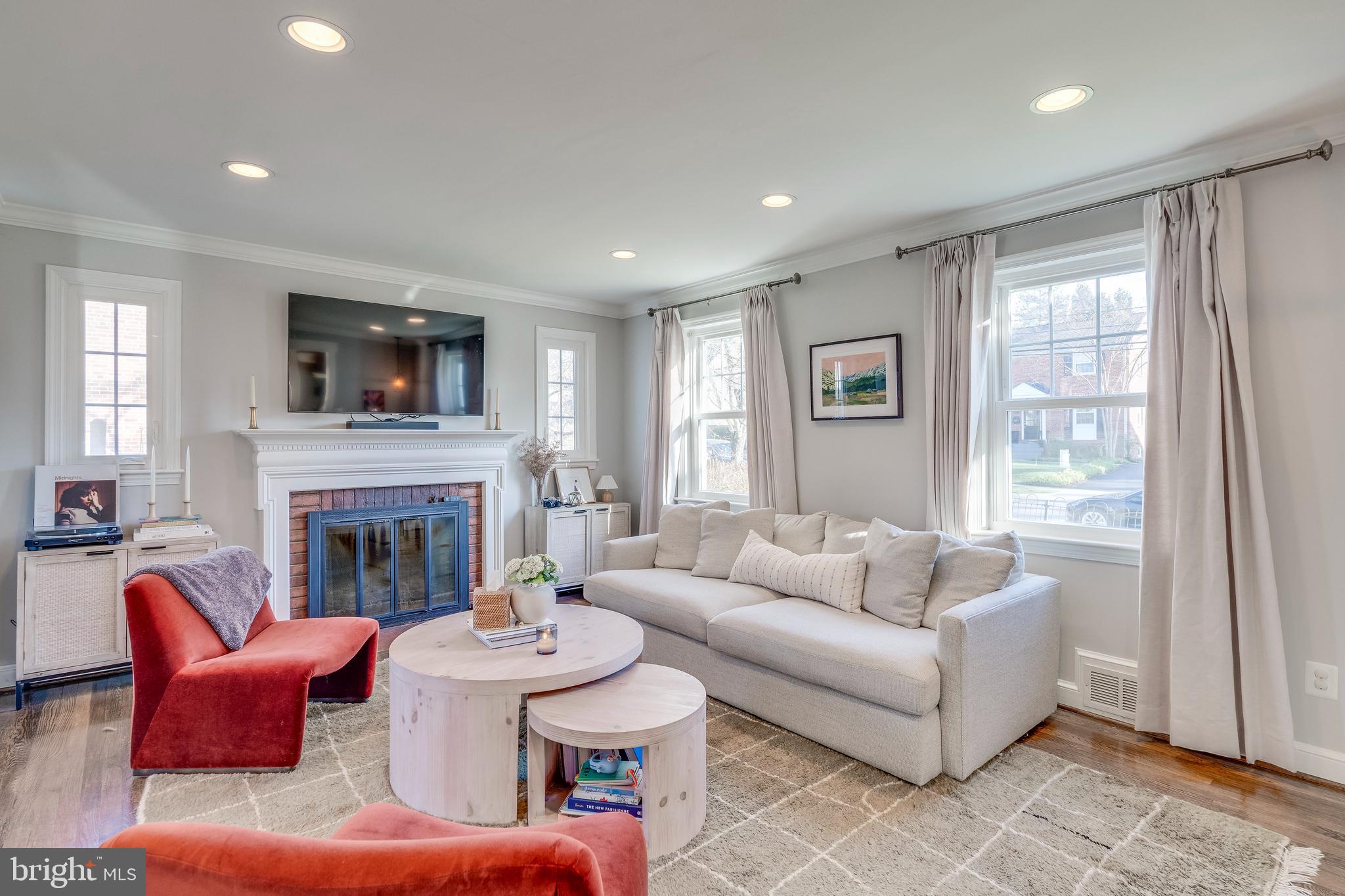 5909 Wilmett Road