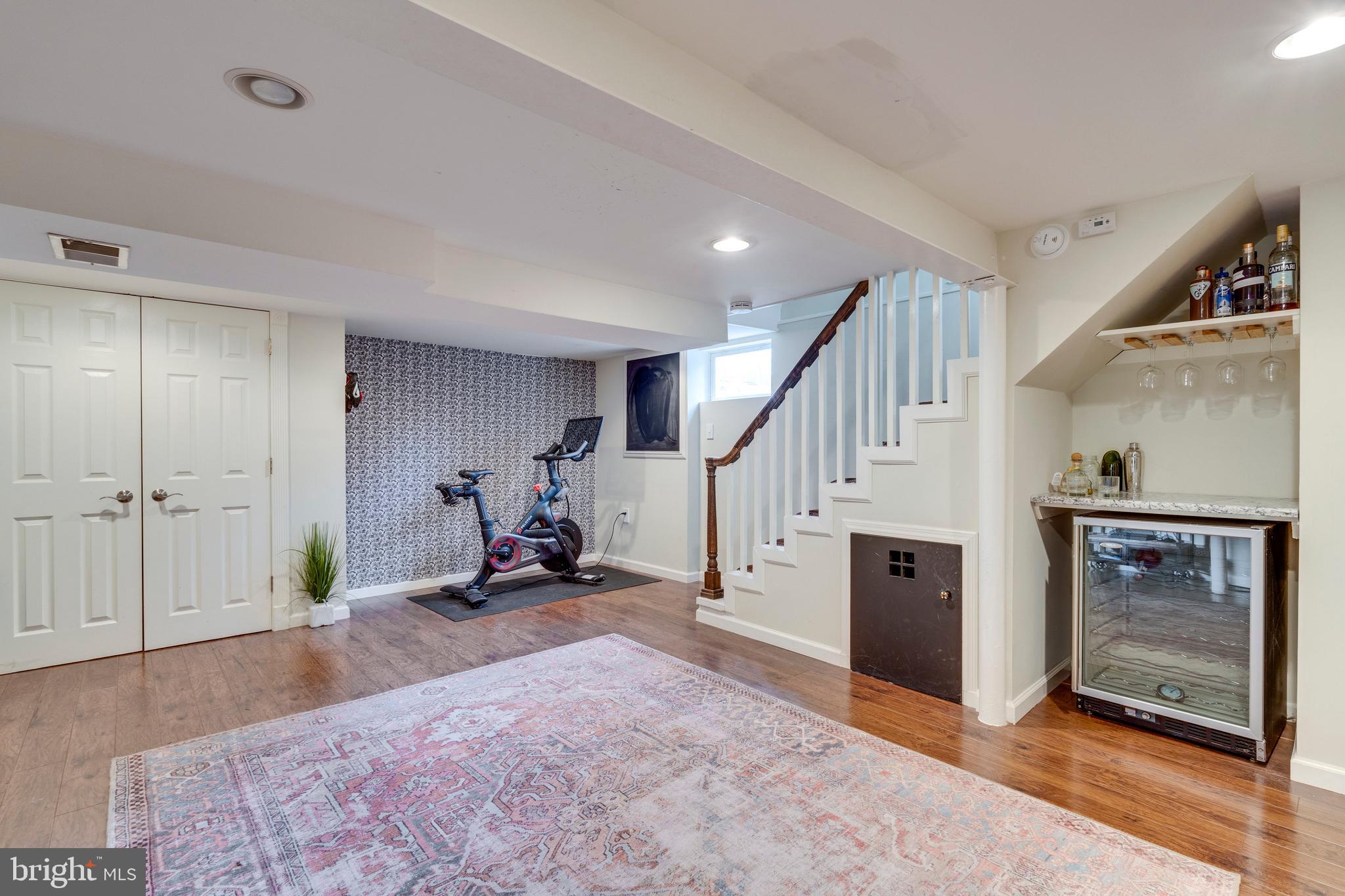 5909 Wilmett Road
