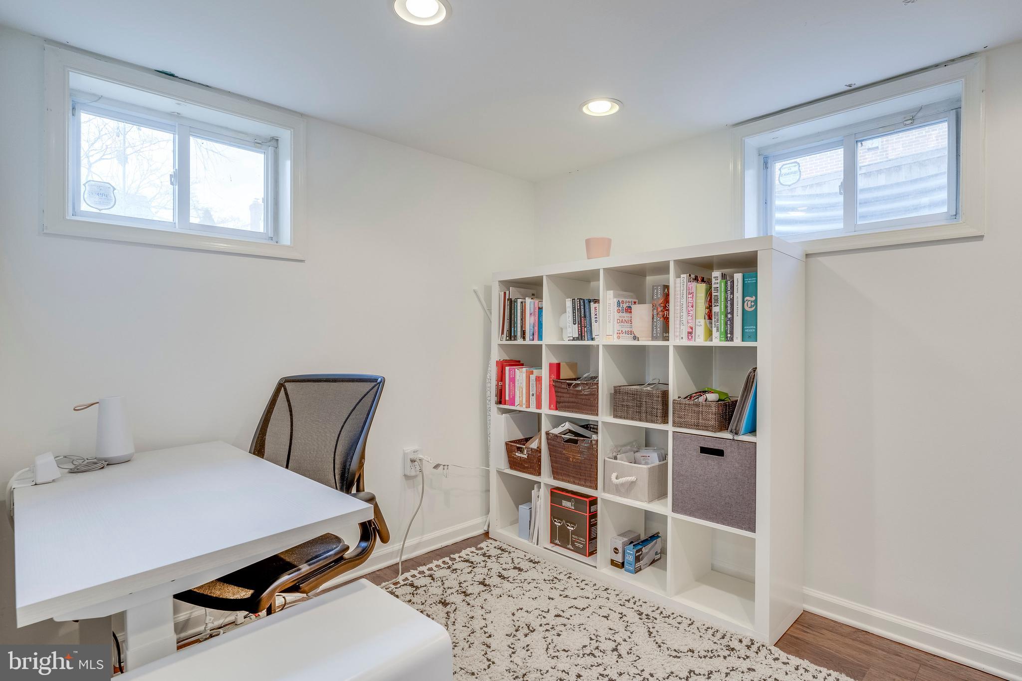 5909 Wilmett Road