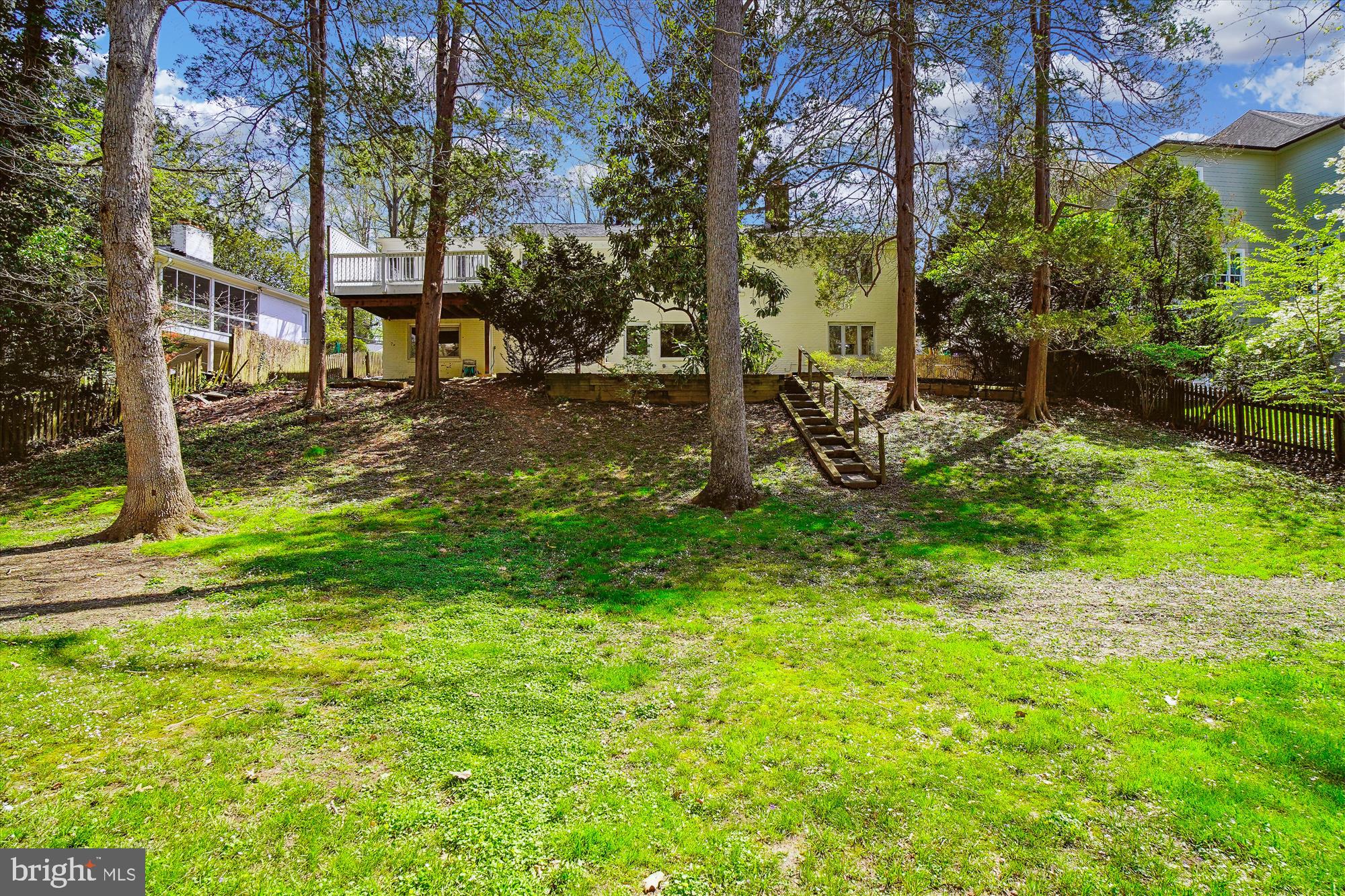 6512 Millwood Rd