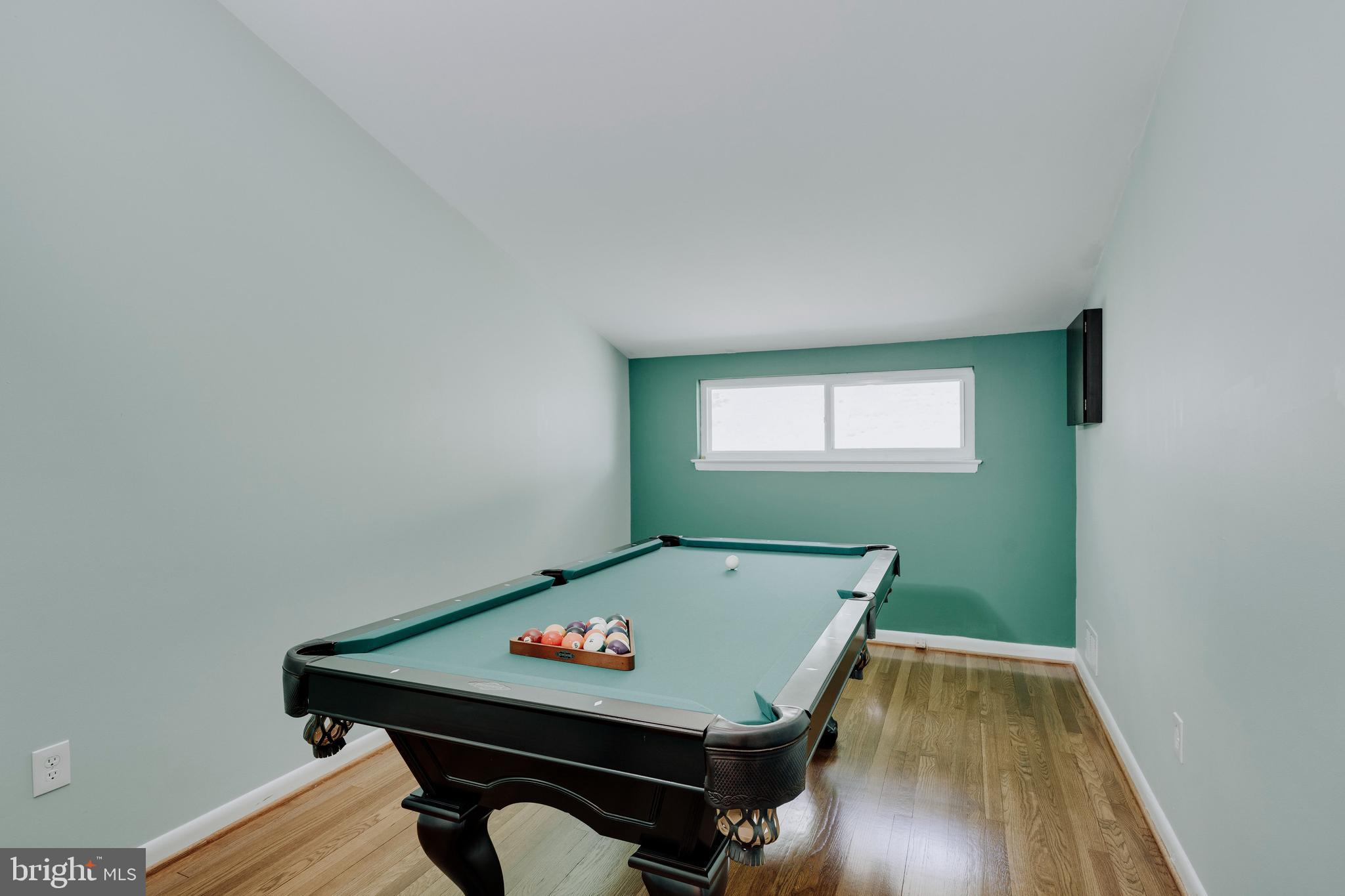 217 Hillsboro Dr
