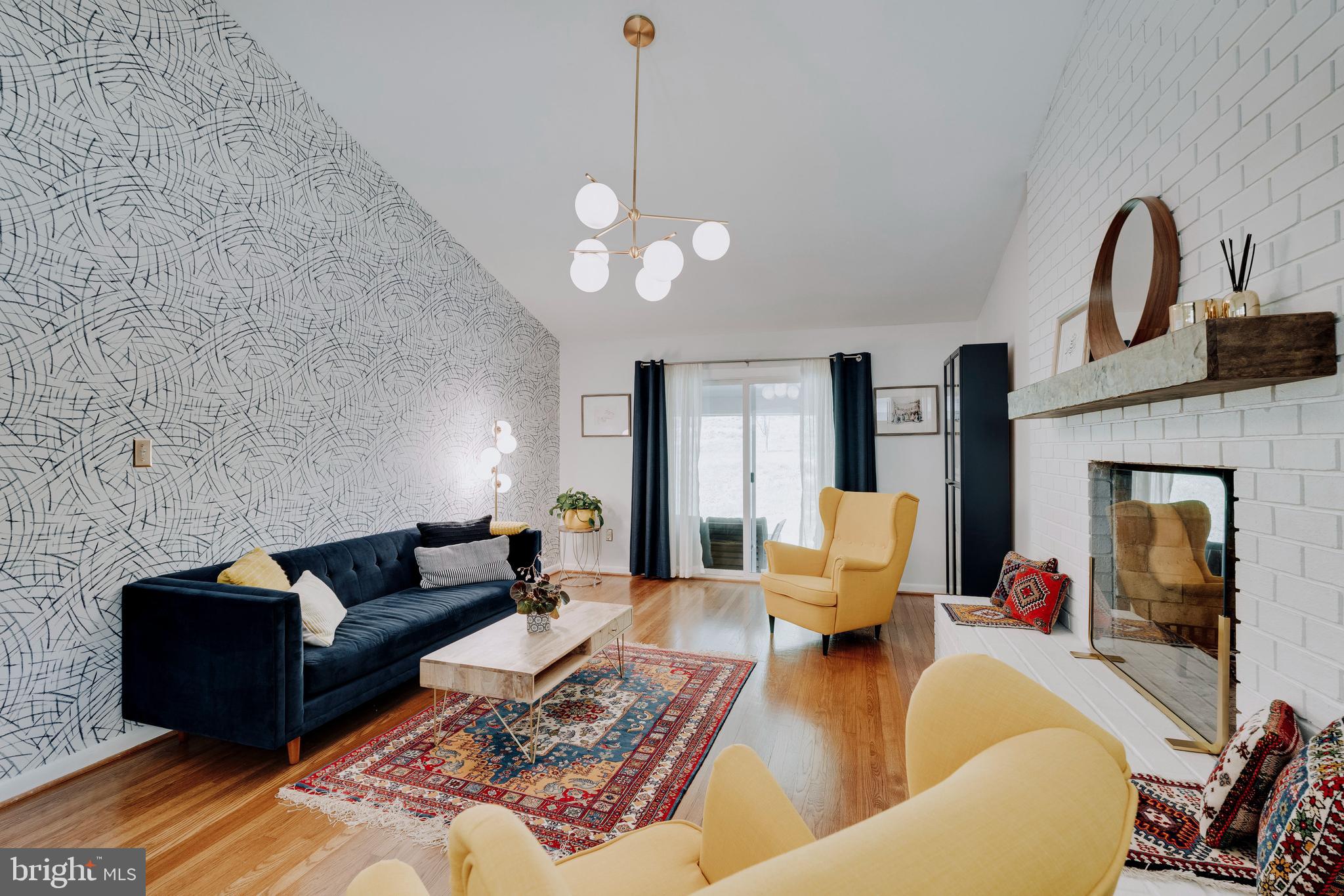217 Hillsboro Dr