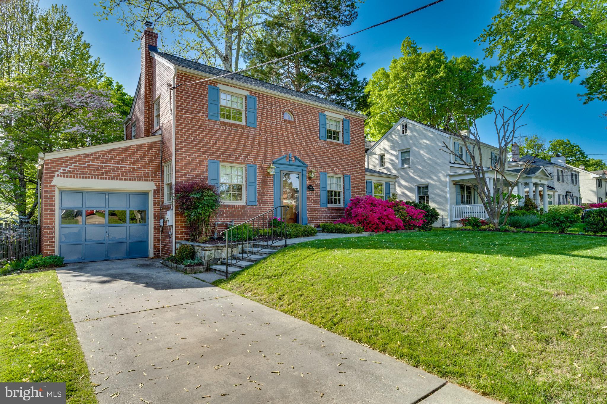 8506 Hempstead Ave