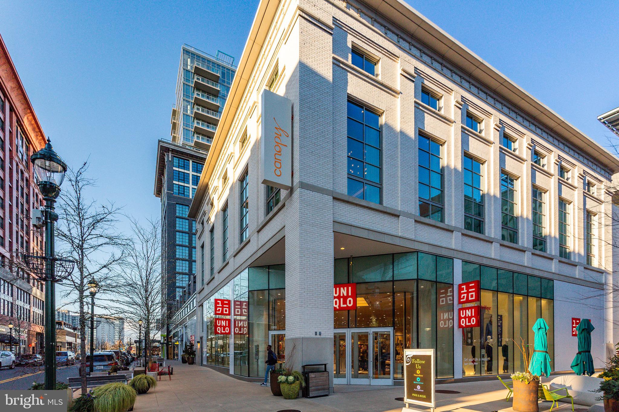 10294 Grosvenor