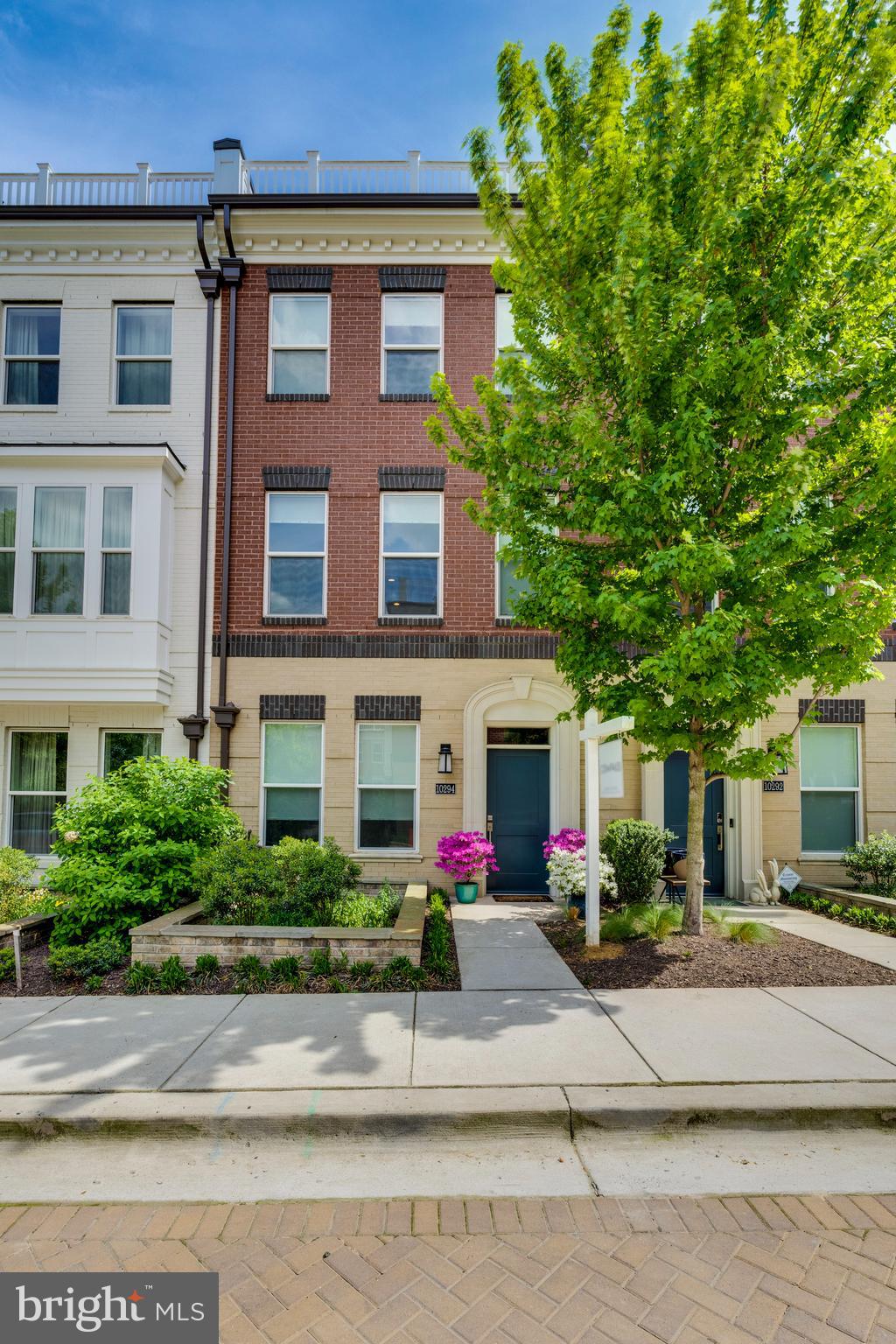 10294 Grosvenor