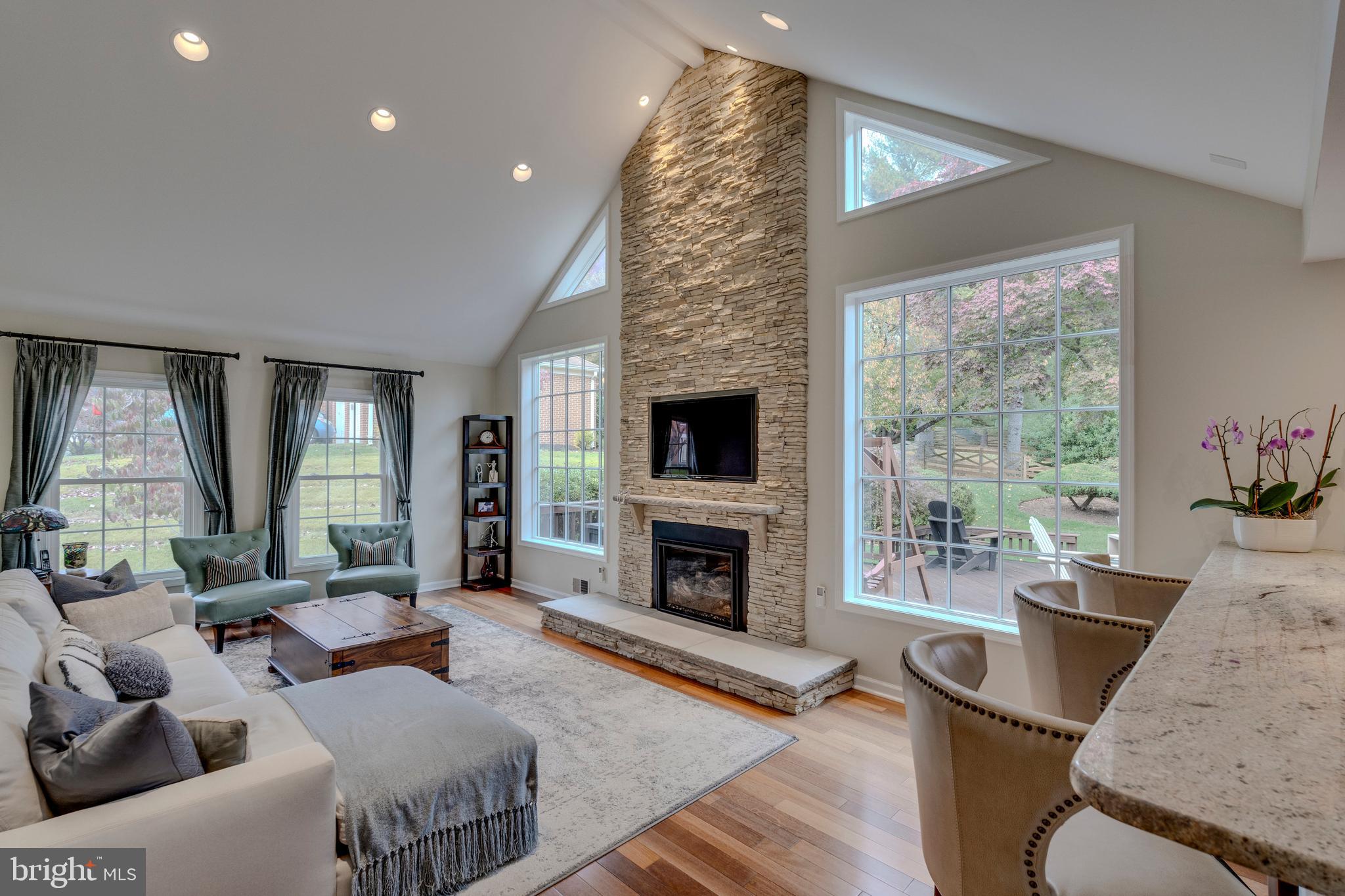 5701 Magic Mountain Dr