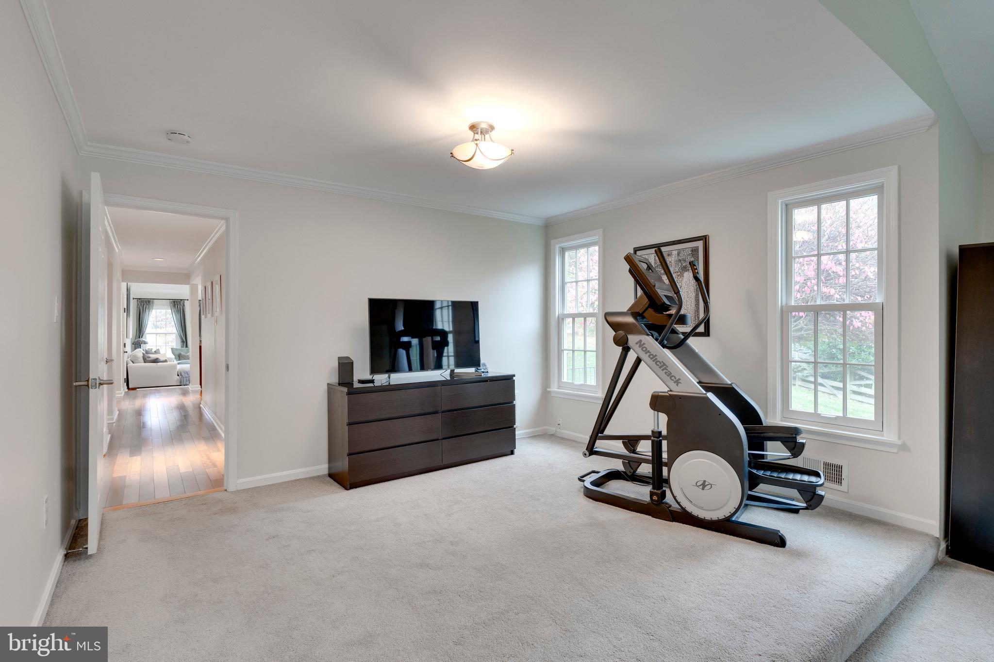 5701 Magic Mountain Dr