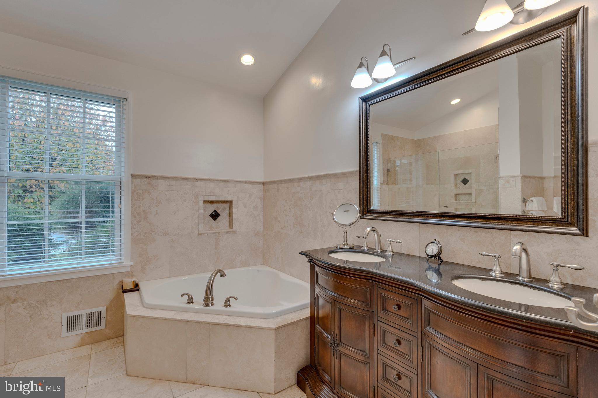 5701 Magic Mountain Dr