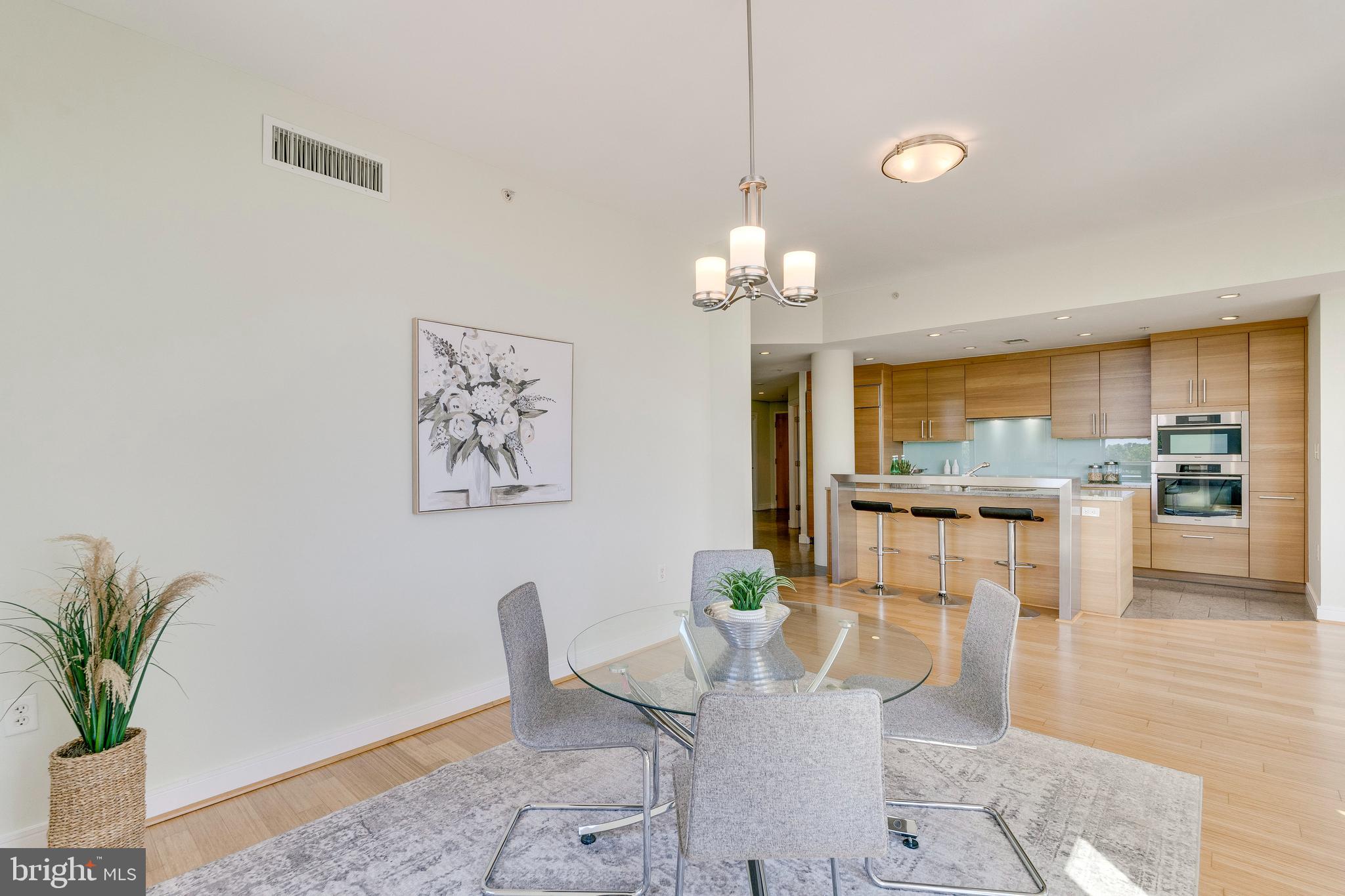 6820 Wisconsin Ave #7001