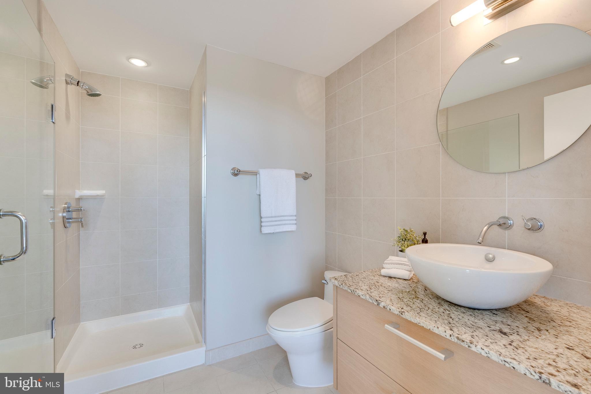 6820 Wisconsin Ave #7001