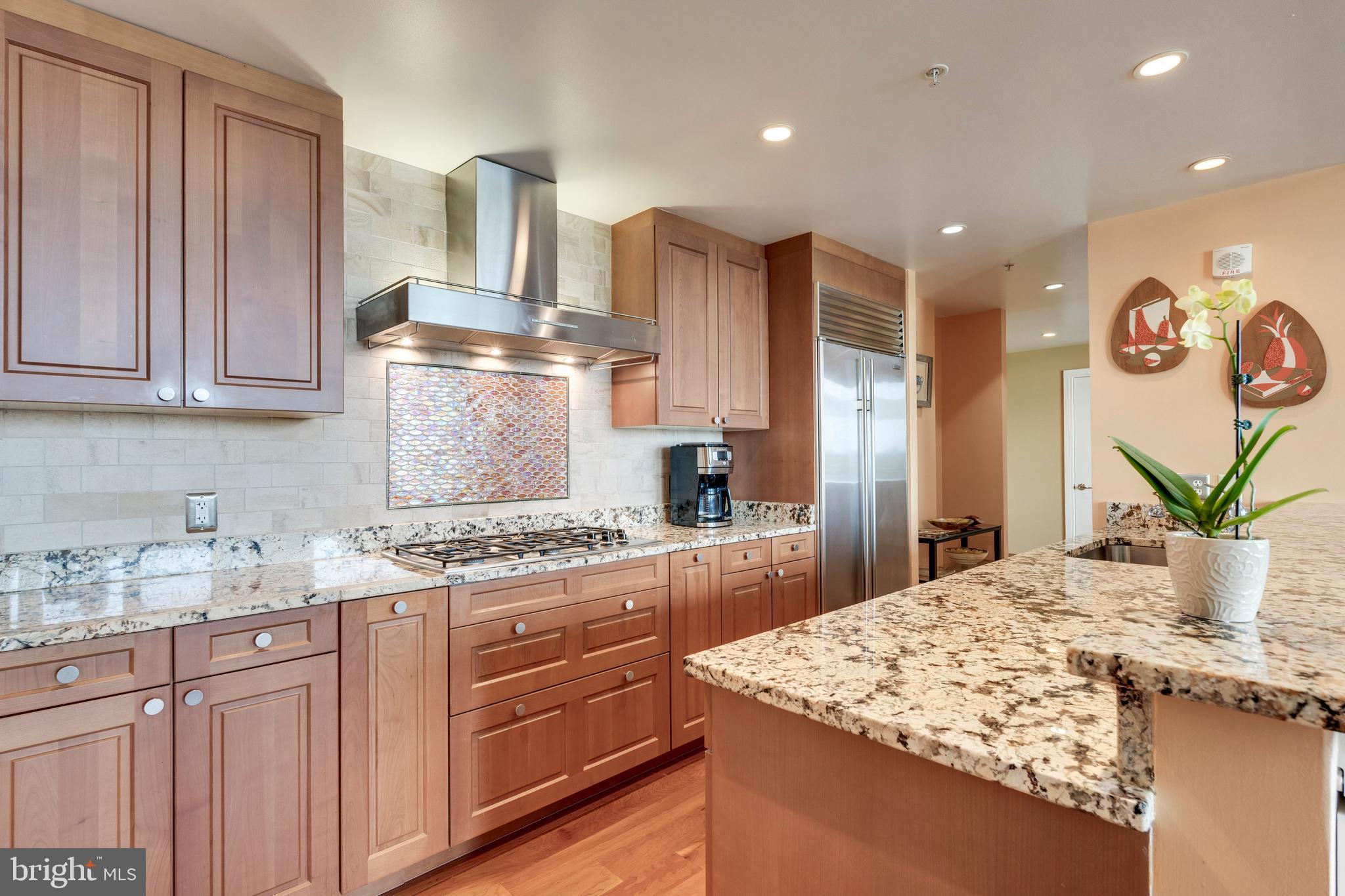 6820 Wisconsin Ave #5006