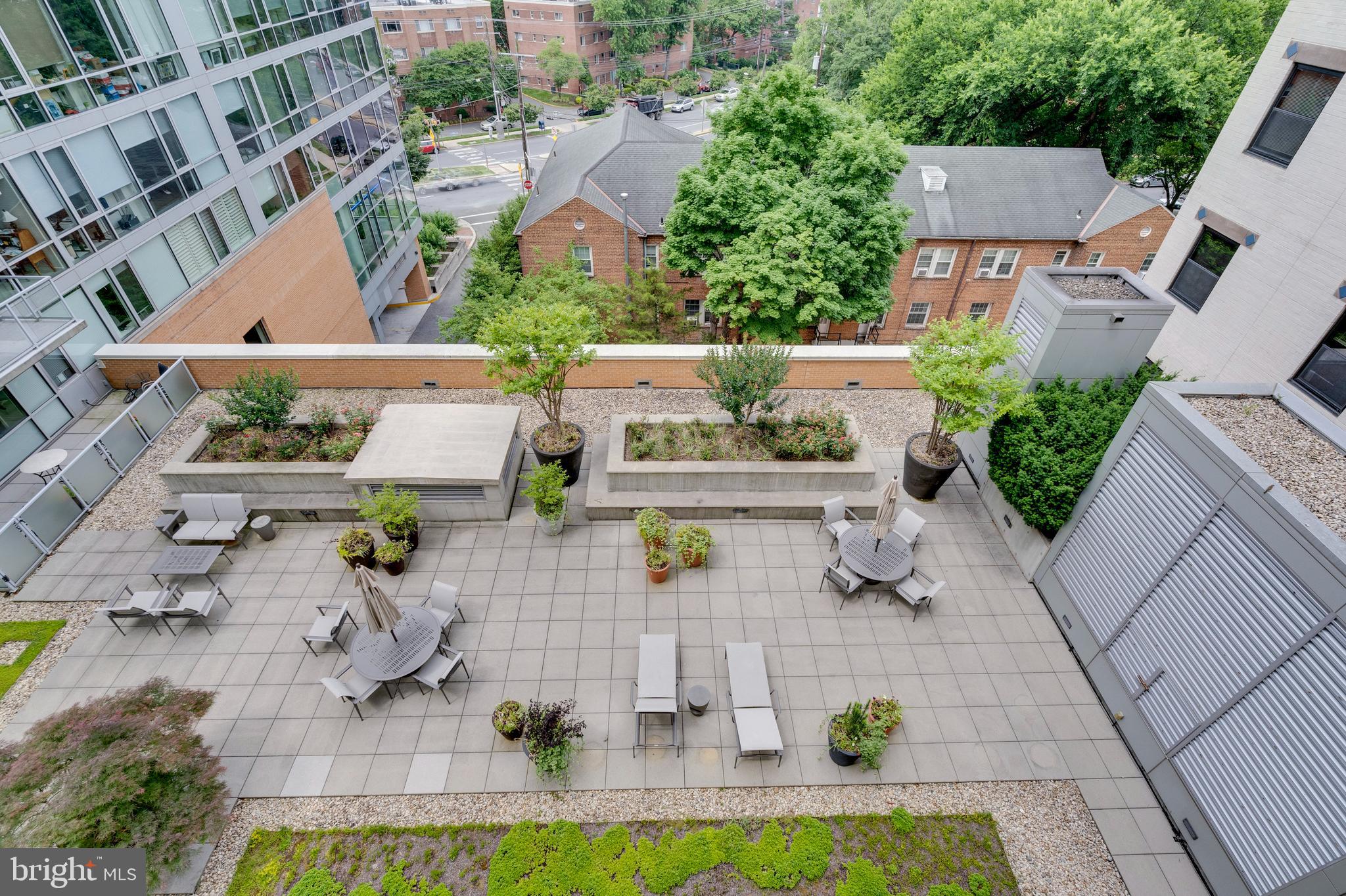 6820 Wisconsin Ave #5006