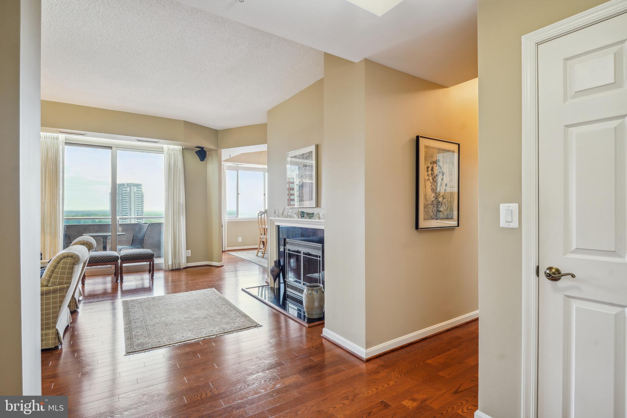 5809 Nicholson Ln #1614