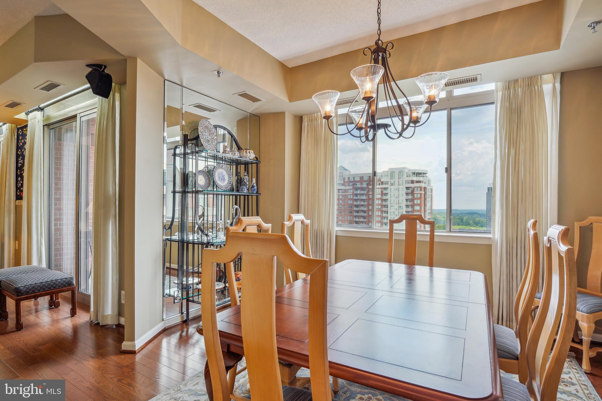 5809 Nicholson Ln #1614