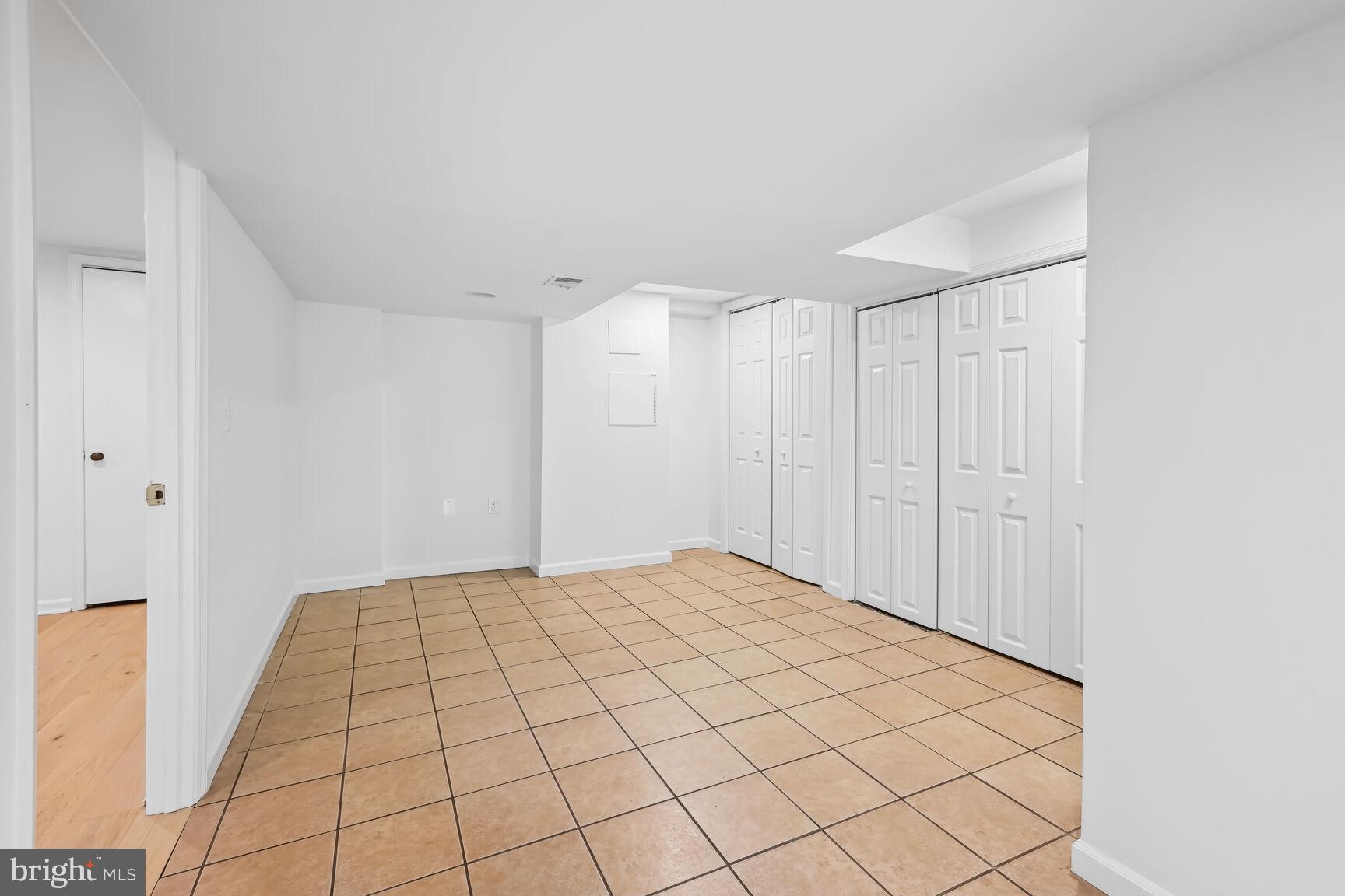 10113 Grant Ave