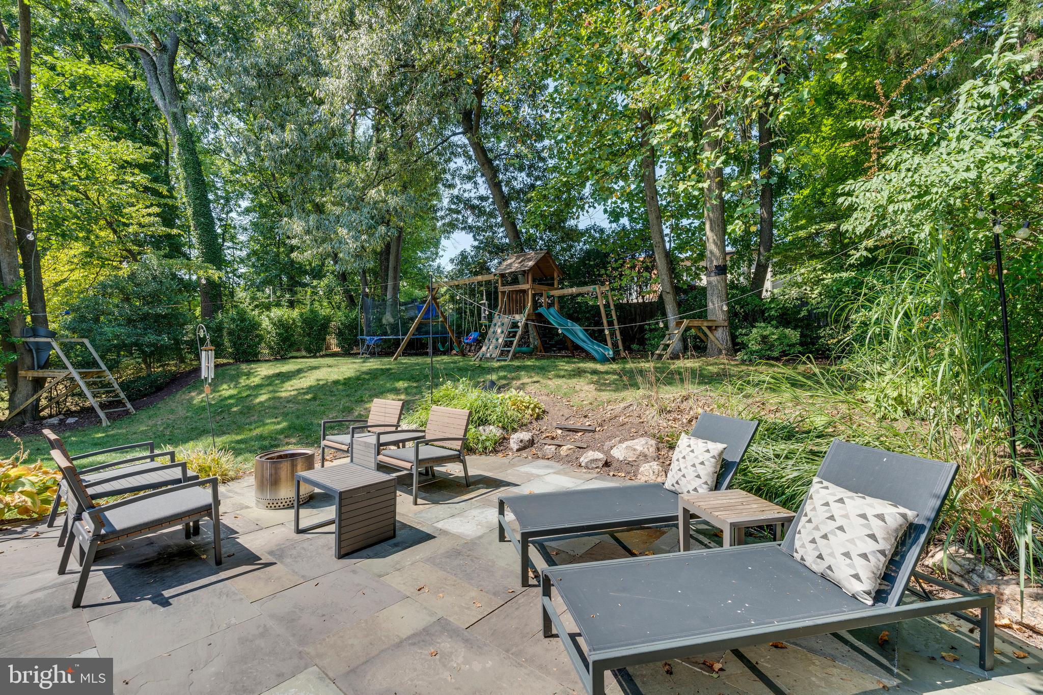 1709 Mark Ln