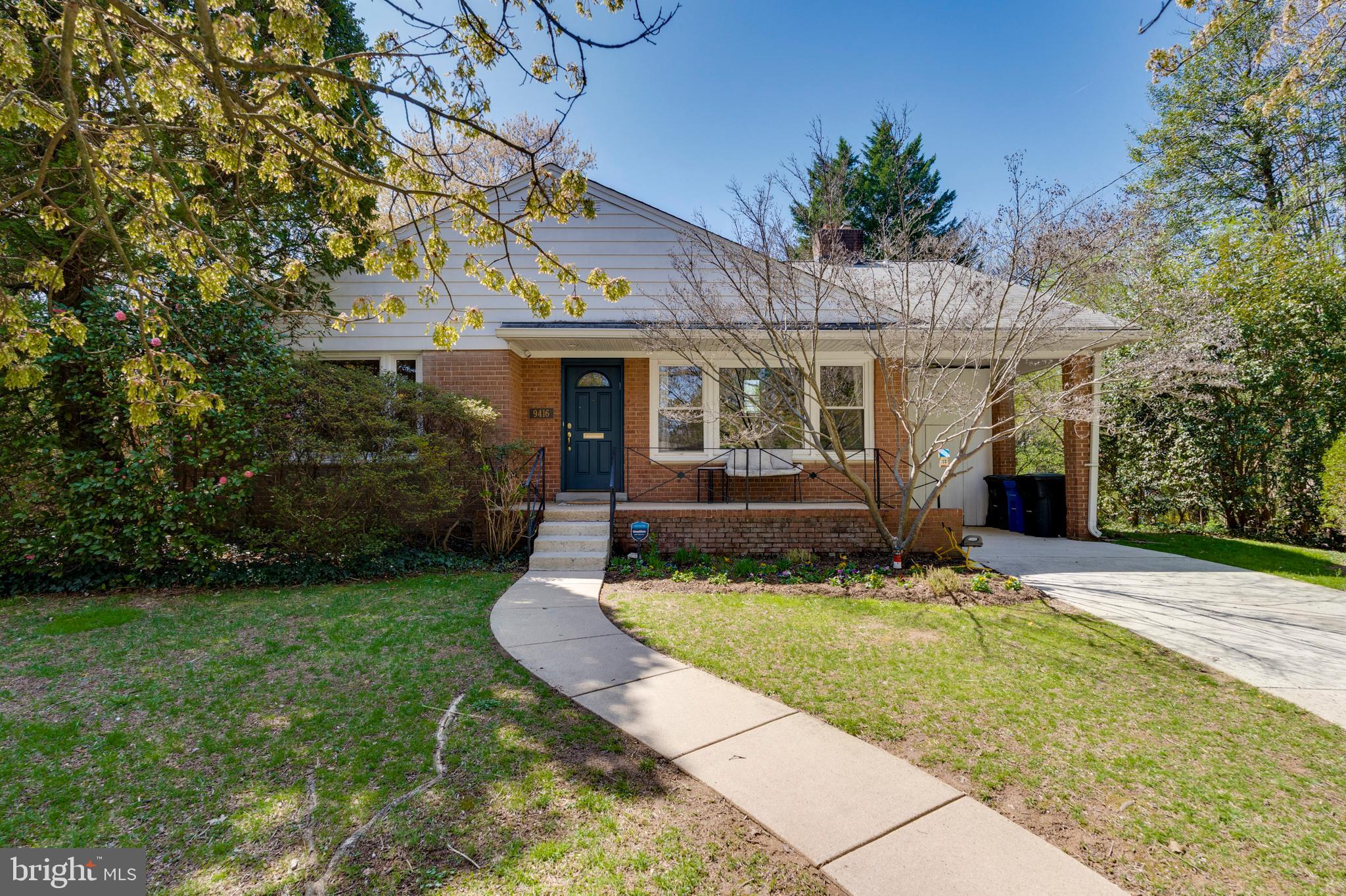 9416 Holland Ct