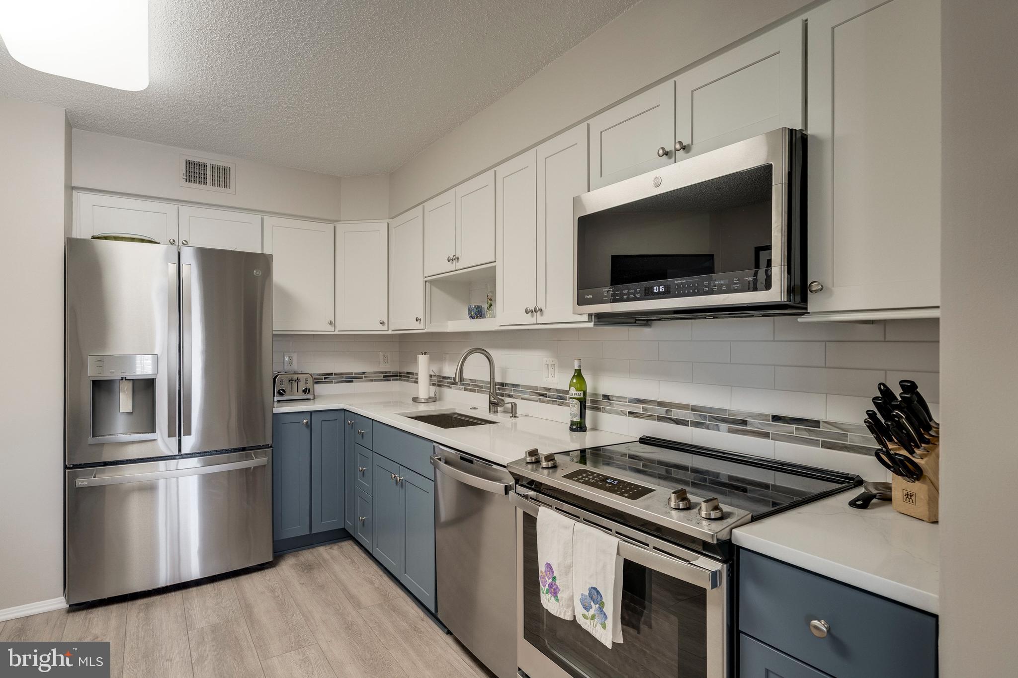 3310 N Leisure World Blvd #931