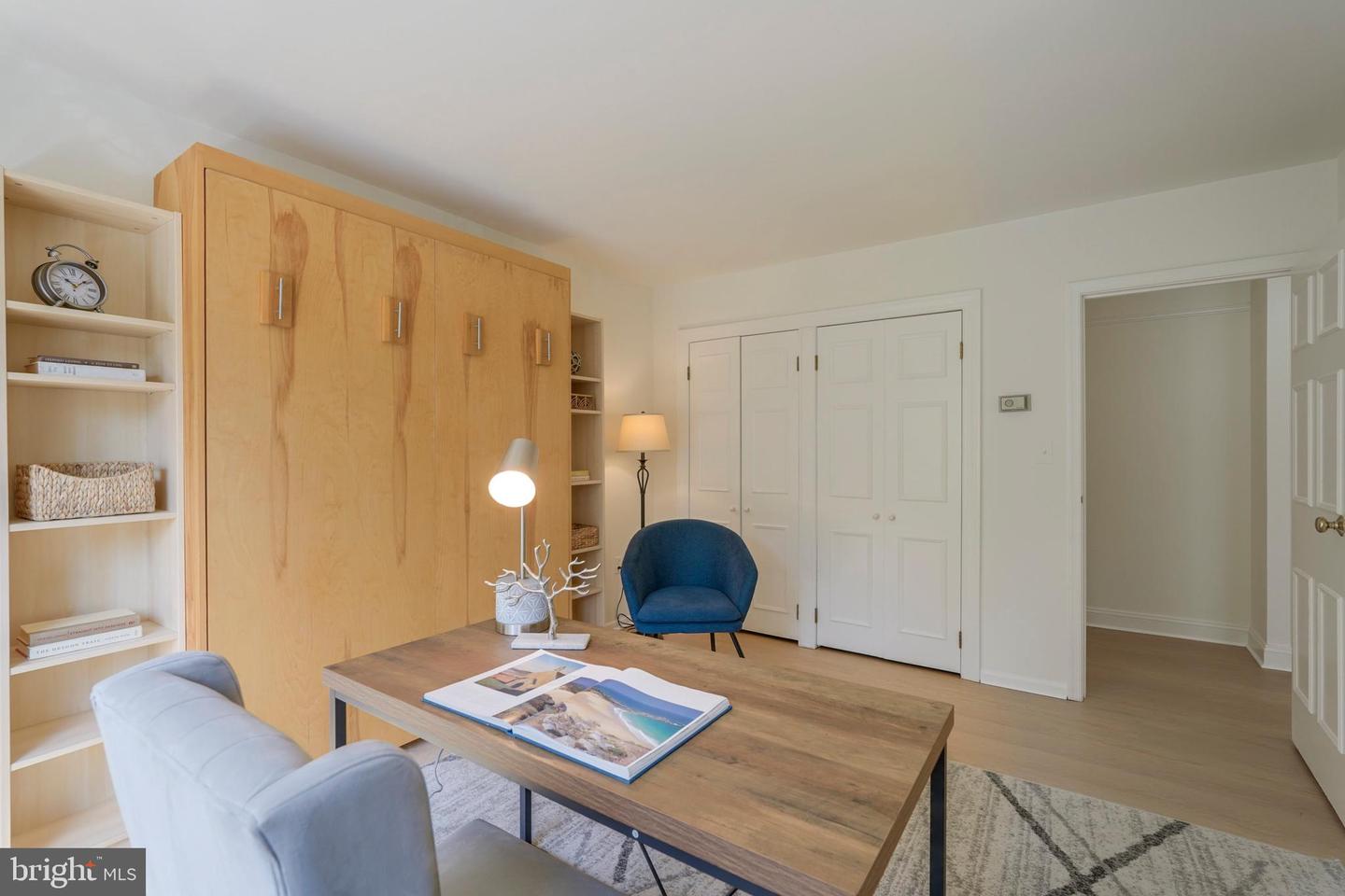 4720 Chevy Chase Dr #204