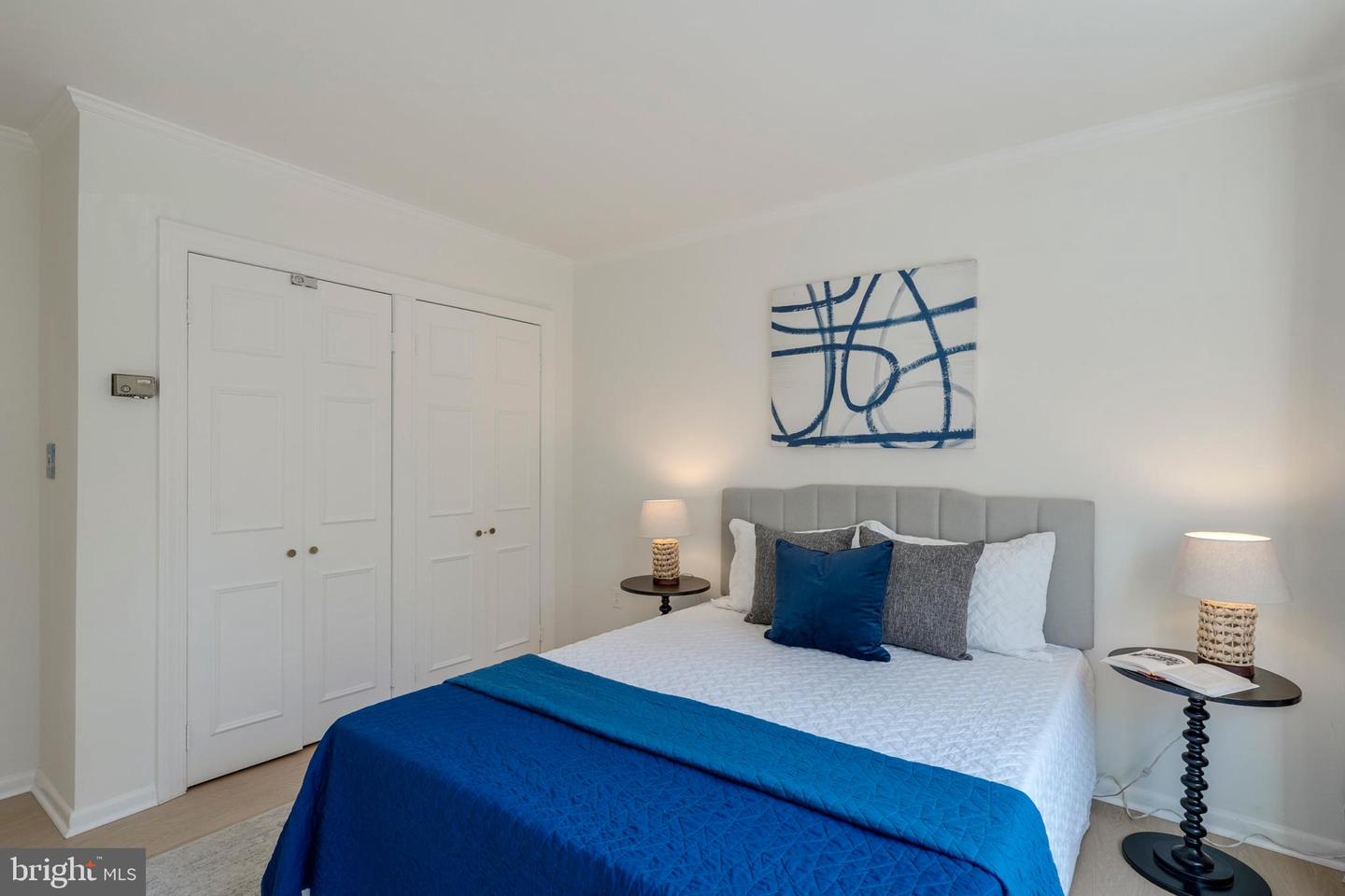 4720 Chevy Chase Dr #204