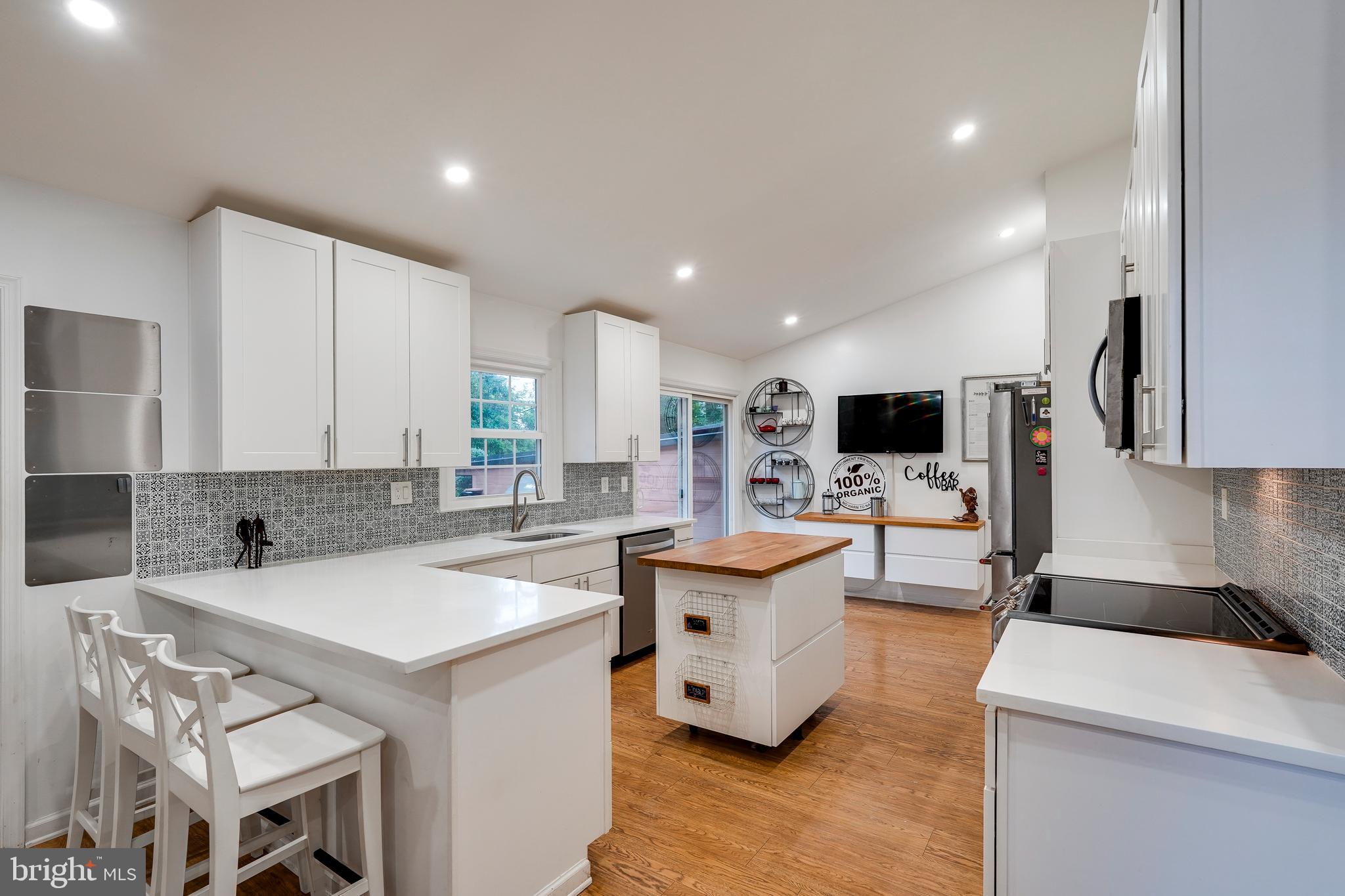 929 Farm Haven Dr