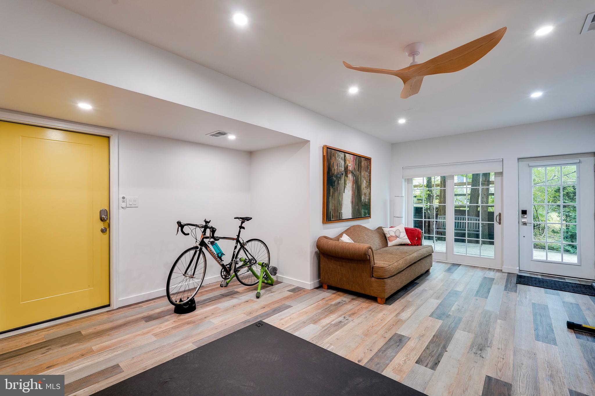 929 Farm Haven Dr
