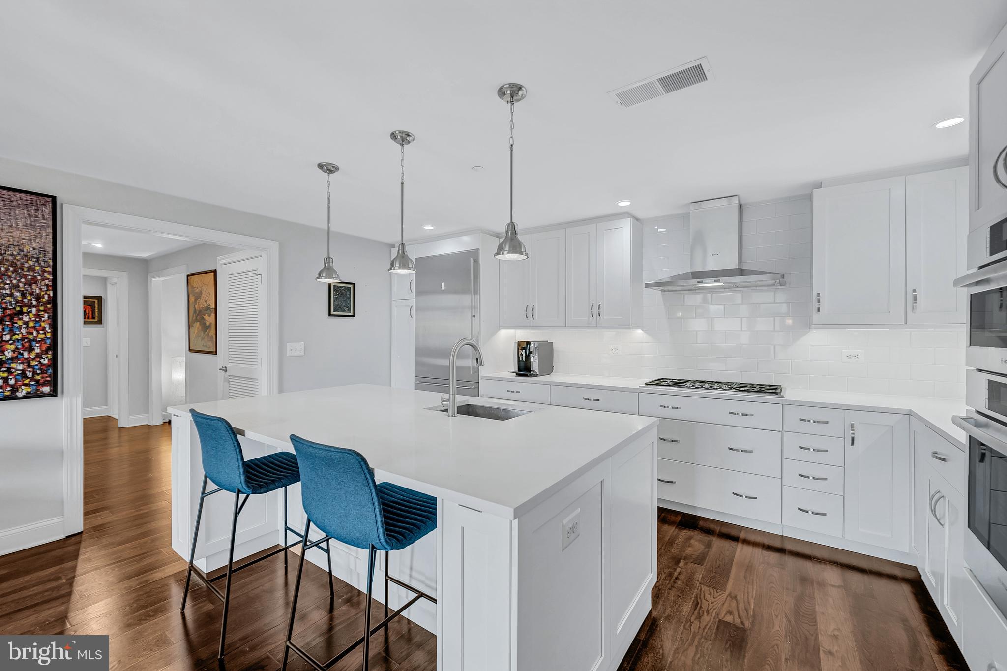 4915 HAMPDEN LANE 204