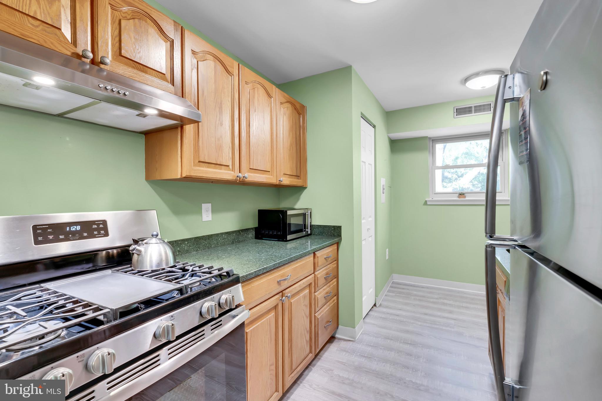403 N Beauregard STREET Unit: 201