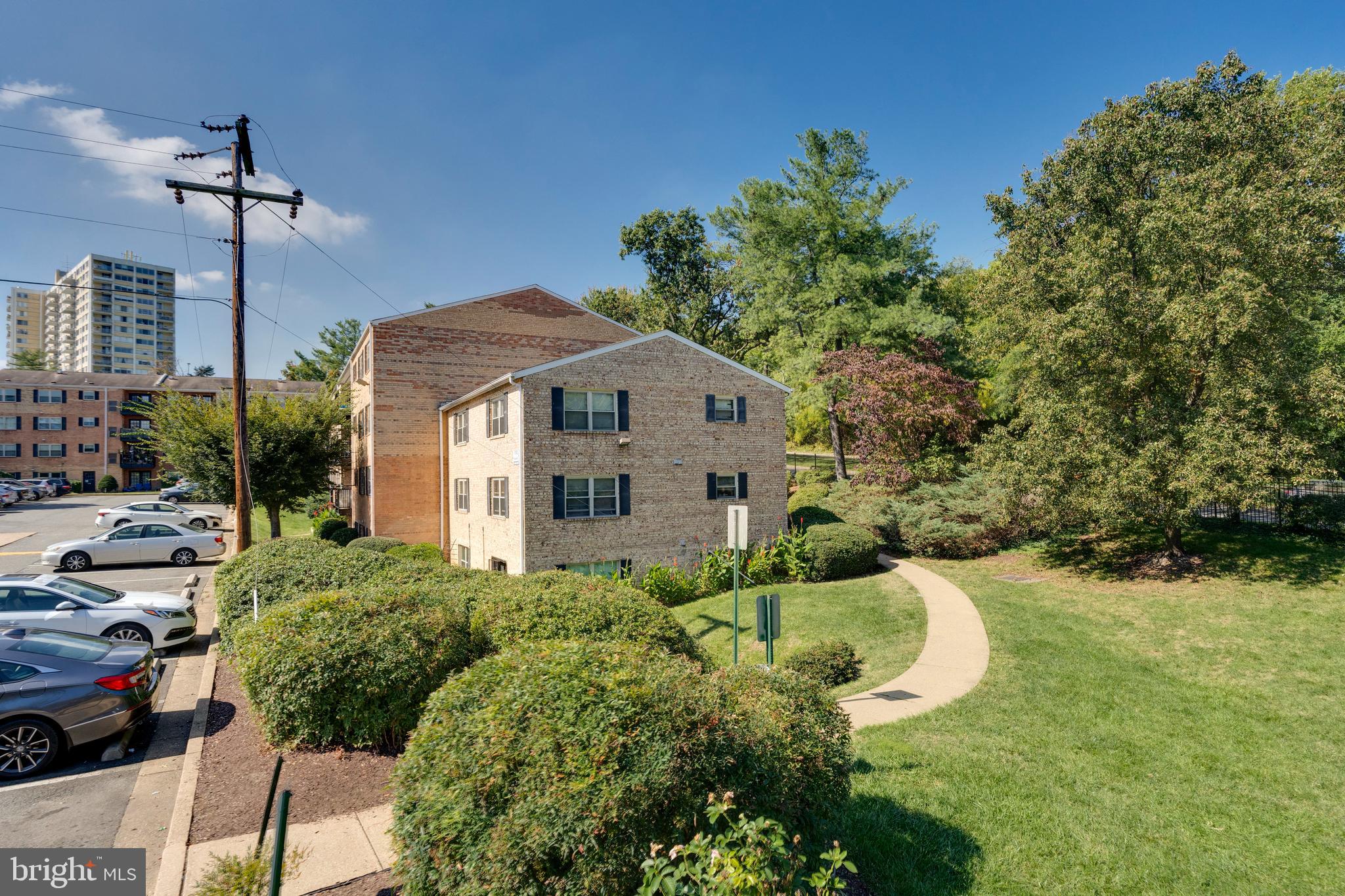 403 N Beauregard STREET Unit: 201