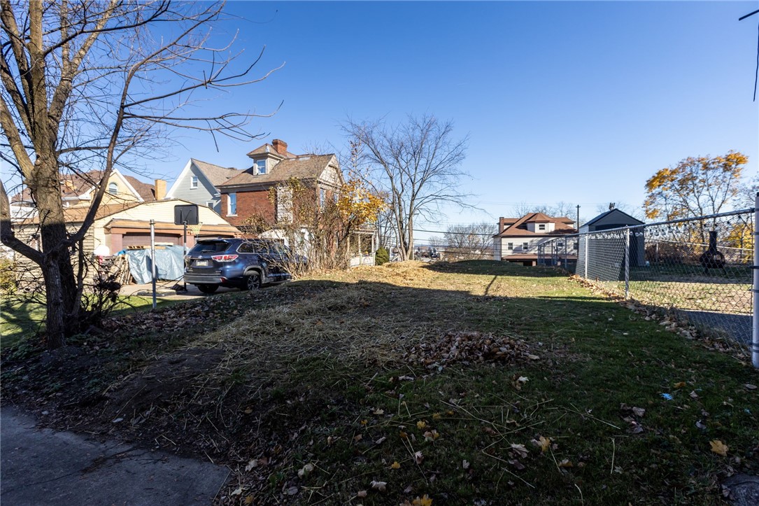 402 Kirk Ave