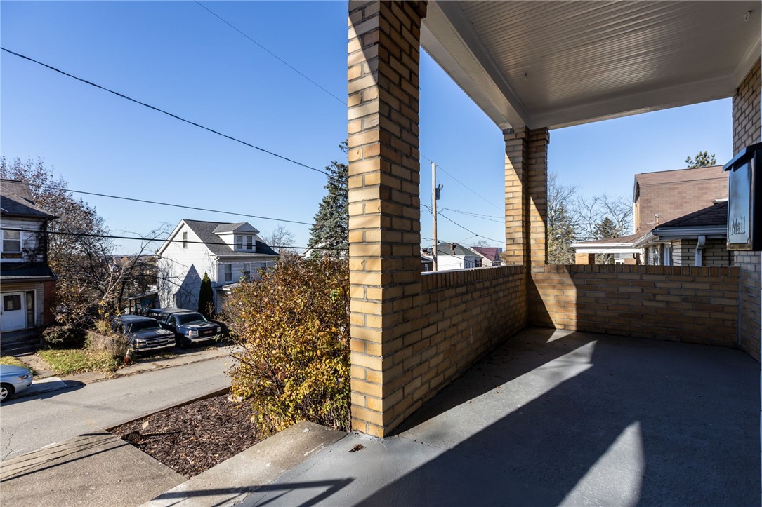 402 Kirk Ave