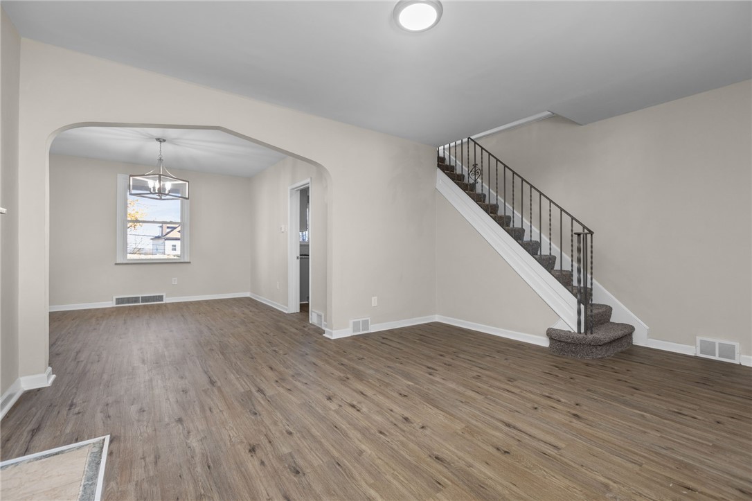 402 Kirk Ave
